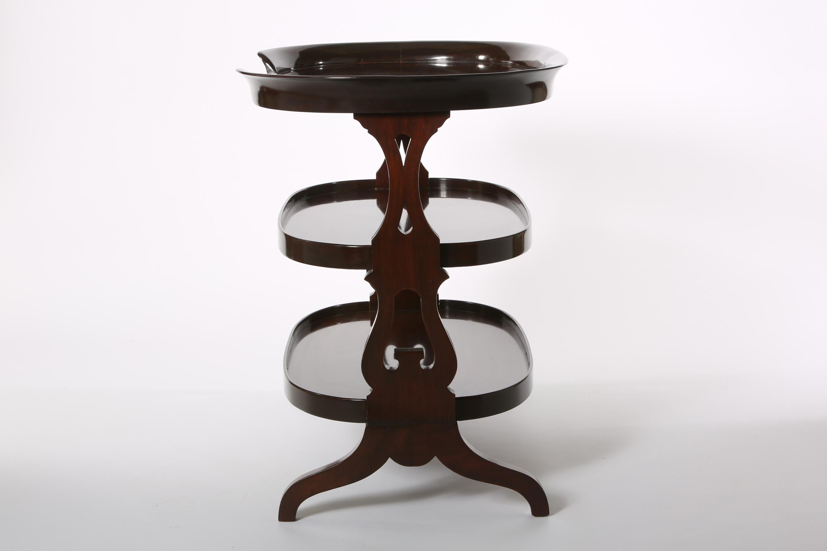 European Early 20th Century Pair Mahogany Wood Side Table