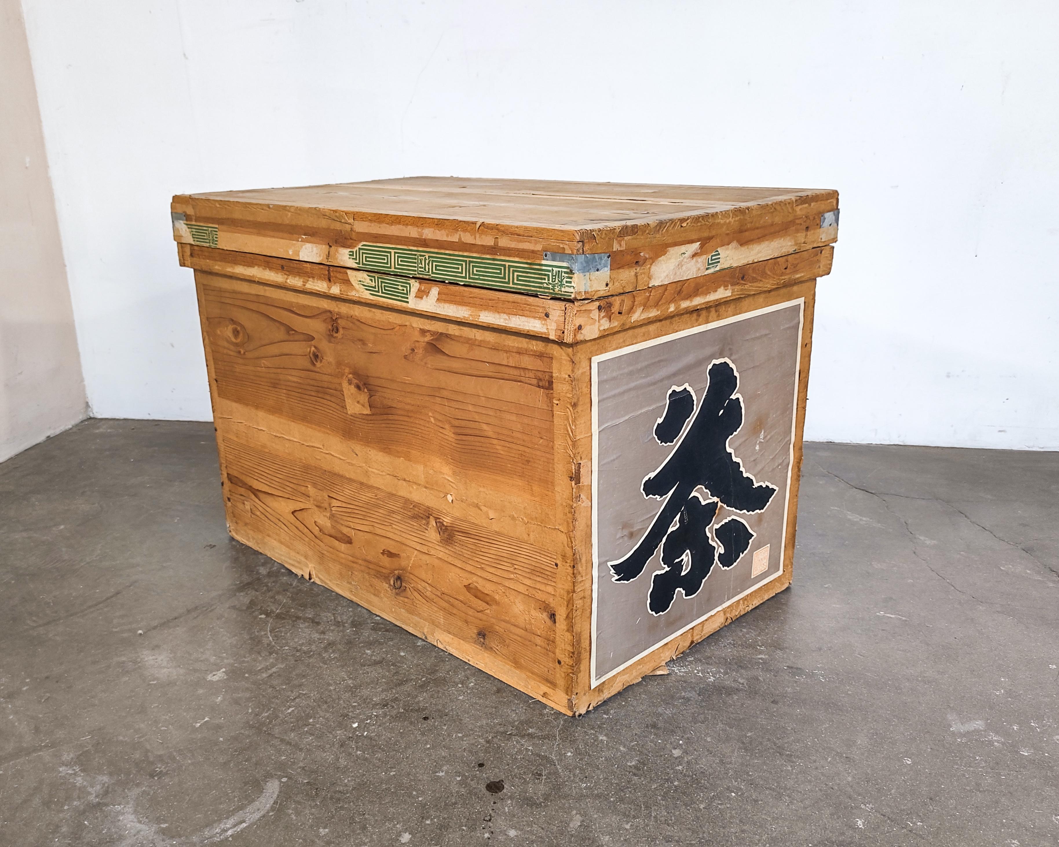 Early 20th Century Pair of '2' Japanese Tea Crates with Tin Lining 4