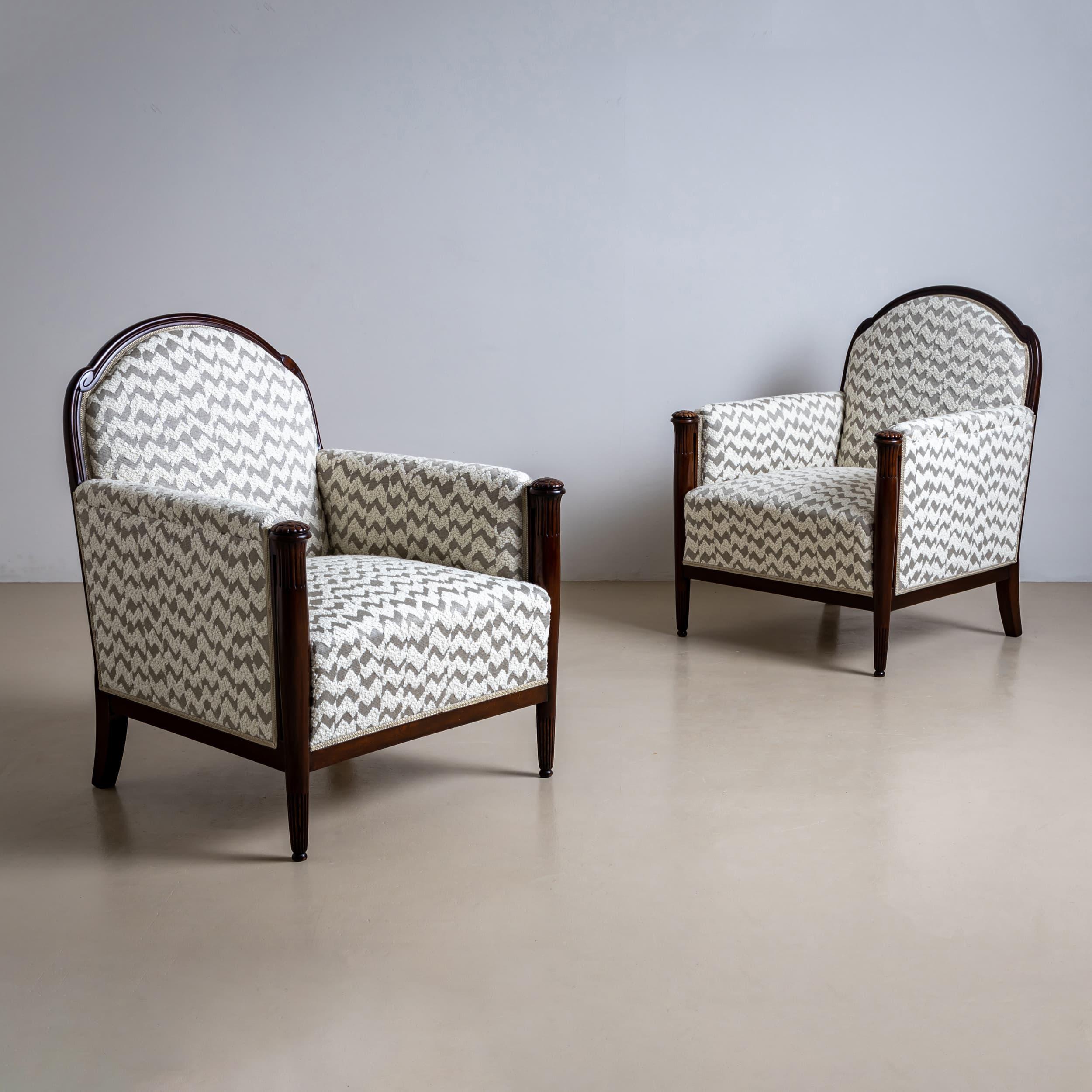 Pareja de sillones Art Decó de principios del siglo XX, Francia en Bueno estado para la venta en New York, NY