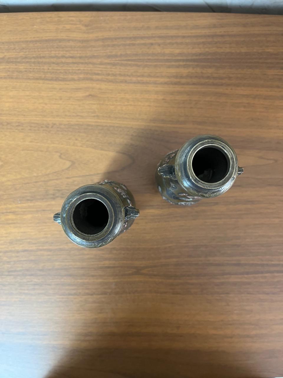 Early 20th century Pair of Bronze and Copper Asian Vases, 1900s For Sale 4