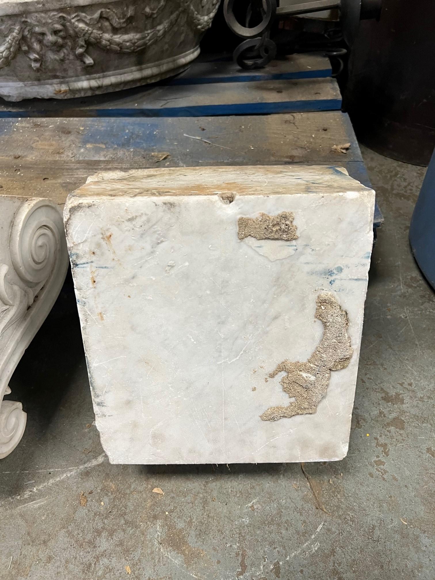 Early 20th Century Pair of Carved Marble Corbels / Brackets     For Sale 11