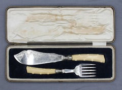 Early 20th Century Pair of Fish Servers, English