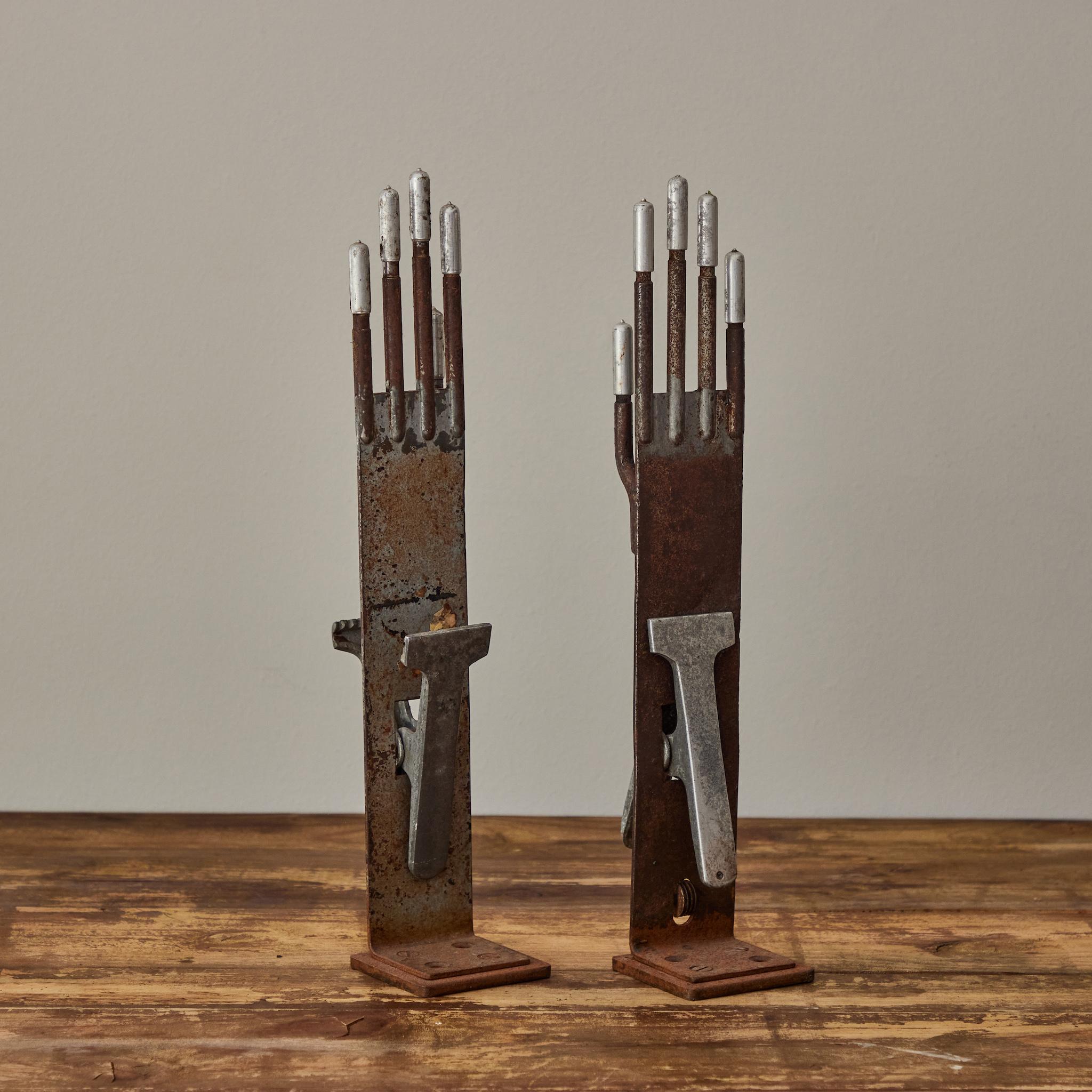 Early 20th Century Pair of Glove Molds in Metal 4