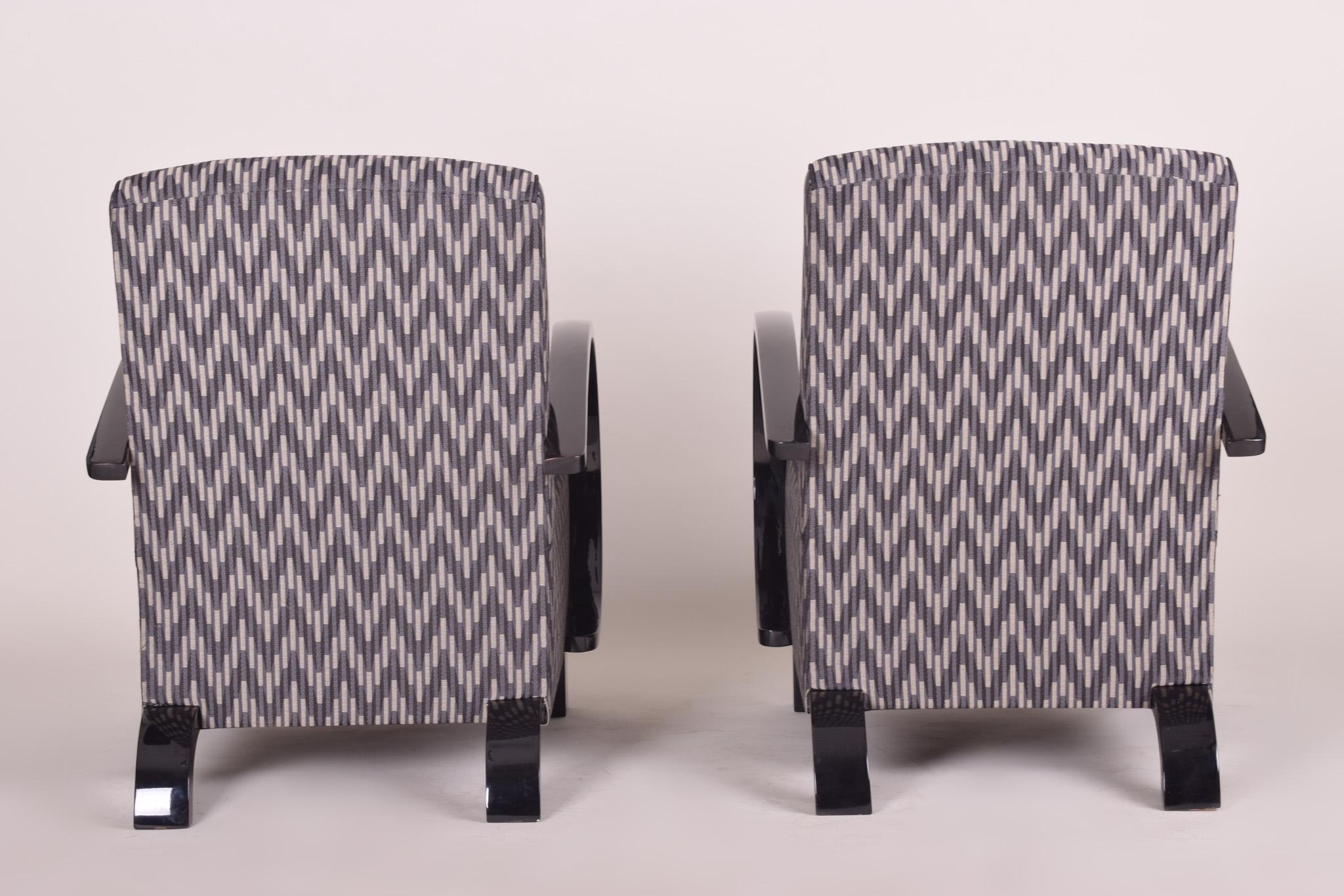 Czech Early 20th Century Pair of Grey Art Deco Beech Armchairs, Black Lacquer, 1930s For Sale