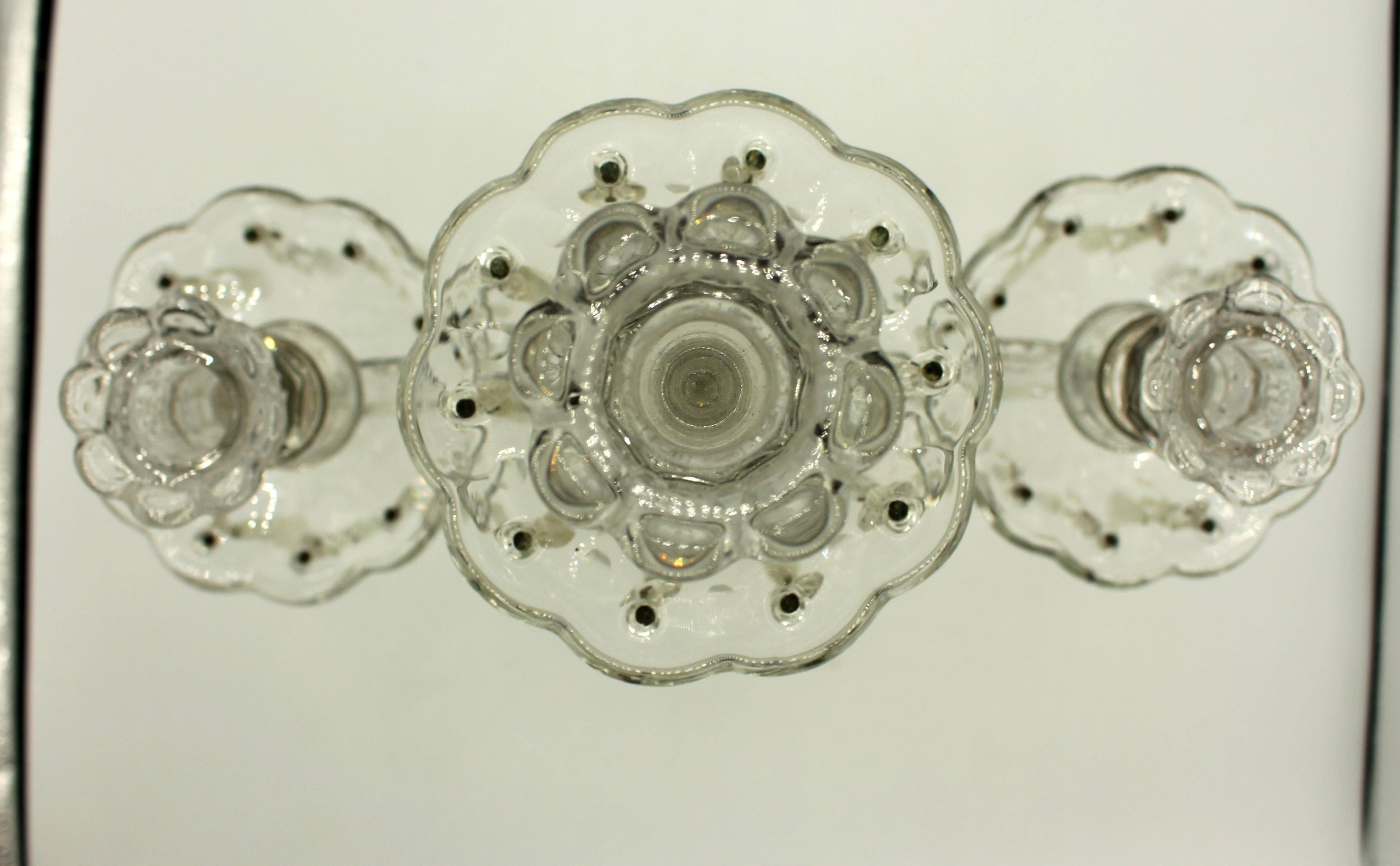 Paire de candélabres en verre taillé Heisey du début du 20e siècle 1
