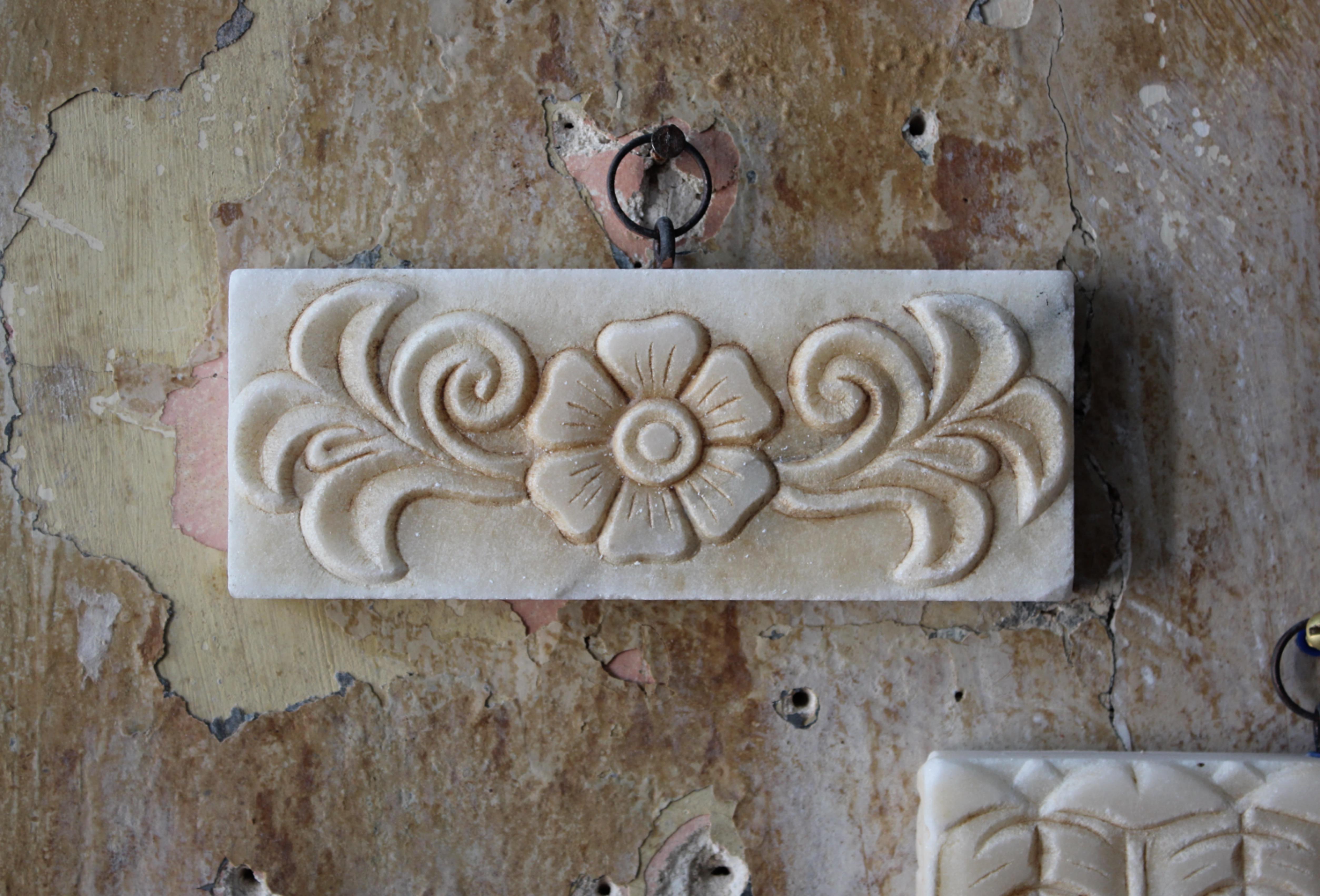 Early 20th Century Pair of Marble Architectural Decorative Elements In Good Condition For Sale In Lowestoft, GB