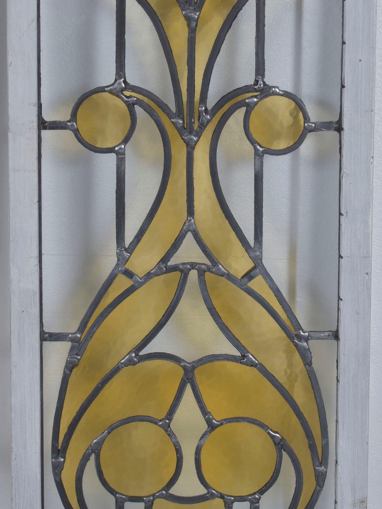 Early 20th Century Pair of Tall Leaded Stained Glass Panels In Good Condition For Sale In Atlanta, GA