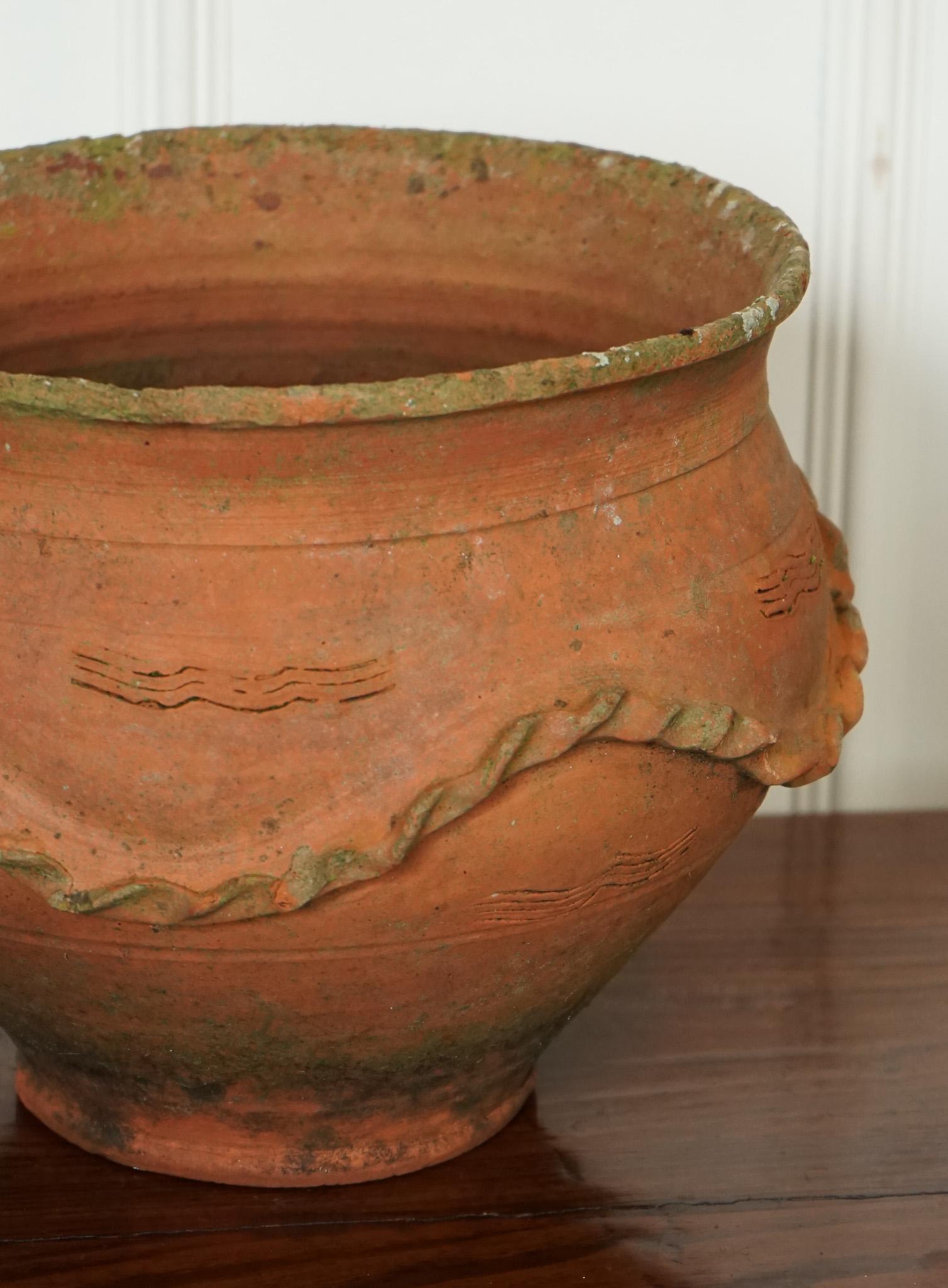 EARLY 20TH CENTURY PAIR OF TERRACOTTA PLANTERS POTS j1 1