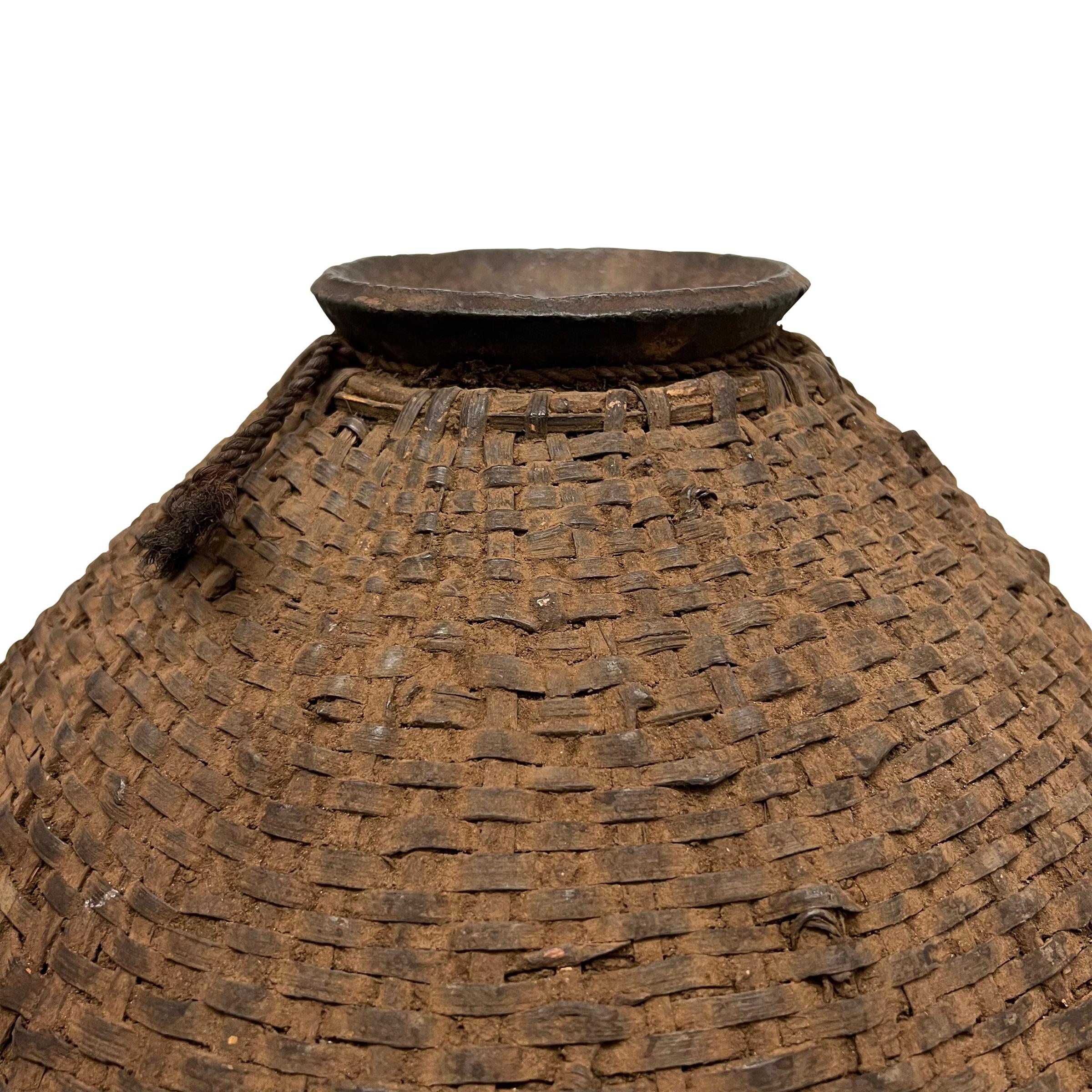 Early 20th Century Palm Wine Vessel In Good Condition For Sale In Chicago, IL