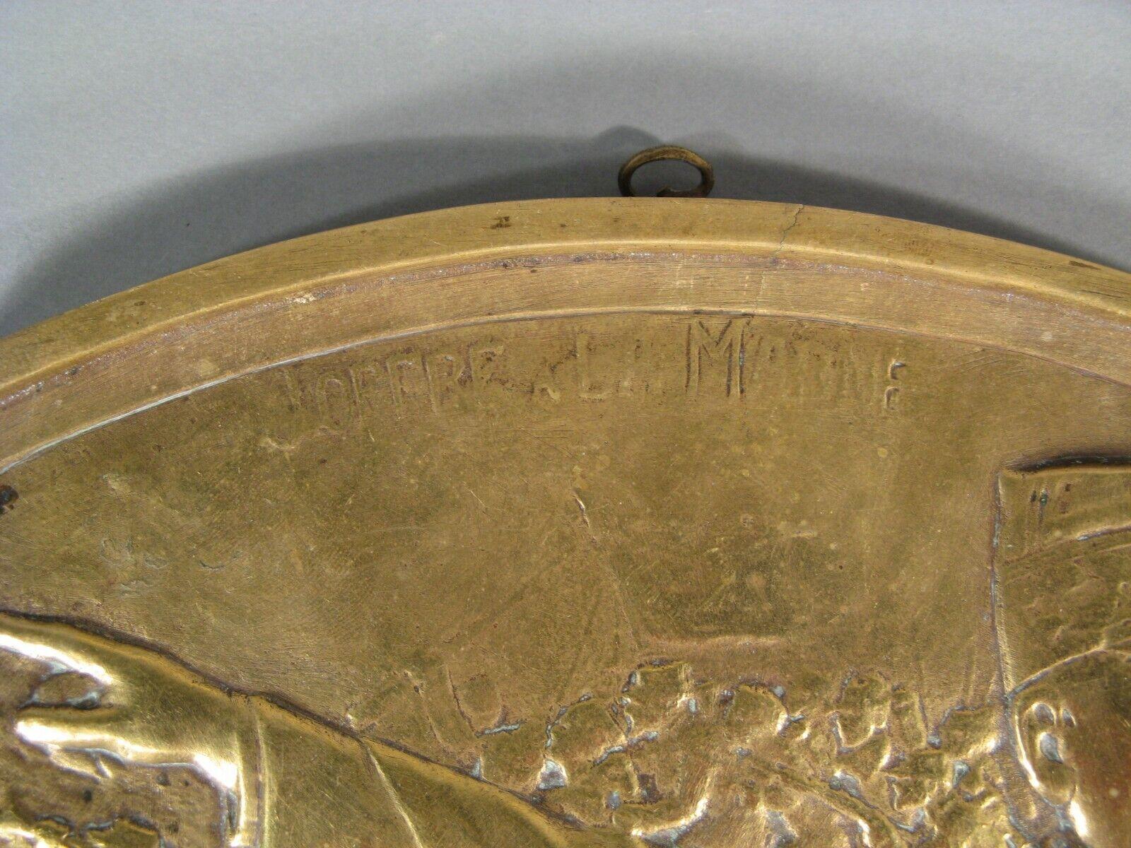 Début du 20ème siècle Bas-Relief en bronze patiné 