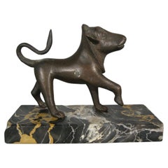 Scultura di leone stilizzato in bronzo patinato dei primi del Novecento - 1Y183