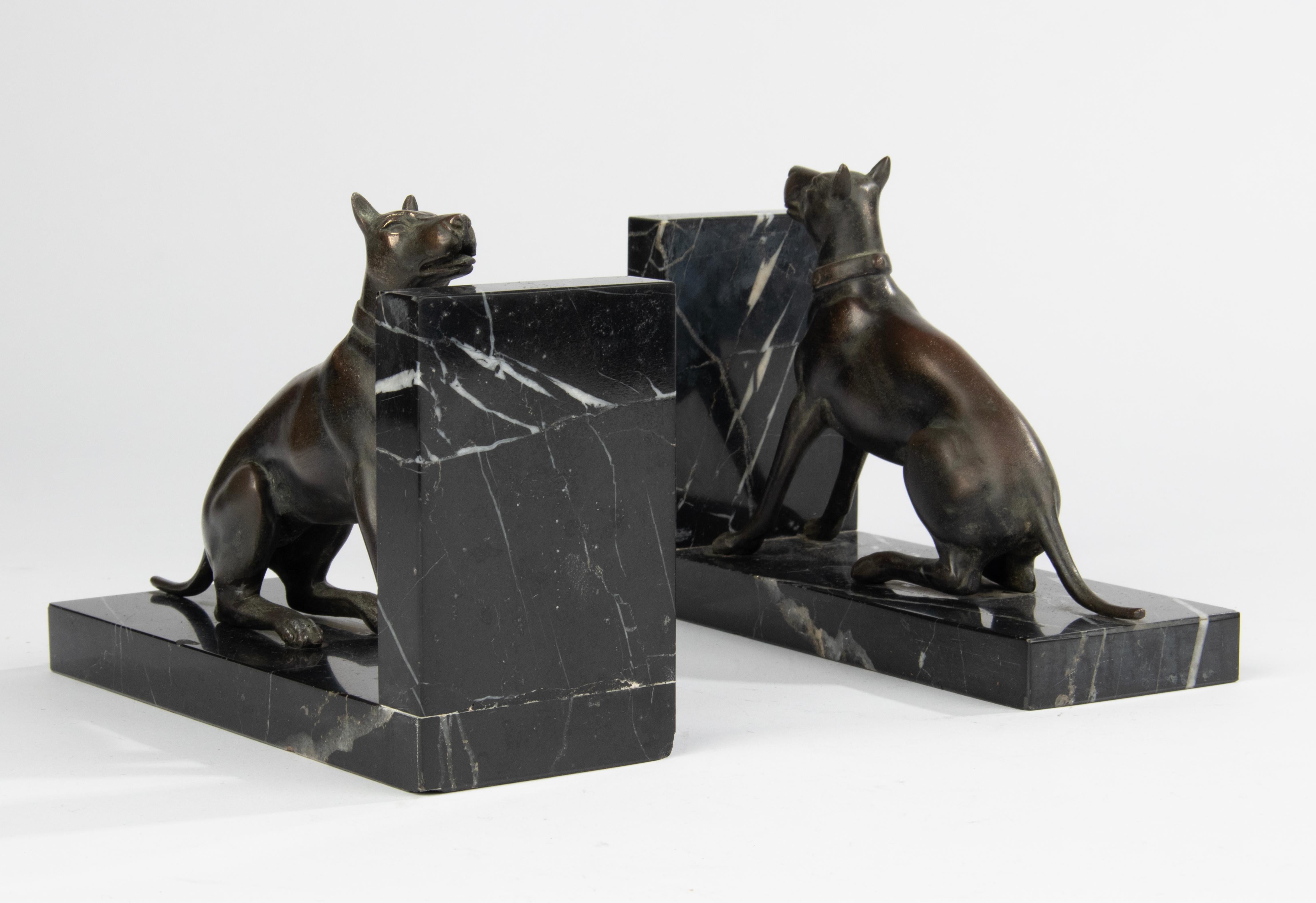 Early 20th Century Patinated Spelter and Marble Bookends with Danish Dogs For Sale 11