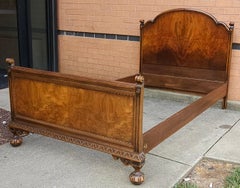 Early 20th Century Payne Furniture William & Mary Burl Walnut Three Quarter Bed