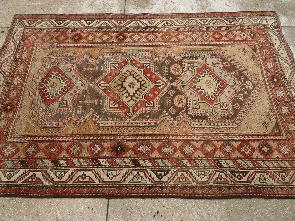 Alfombra de acento persa Afshar de principios del siglo XX Persa en venta