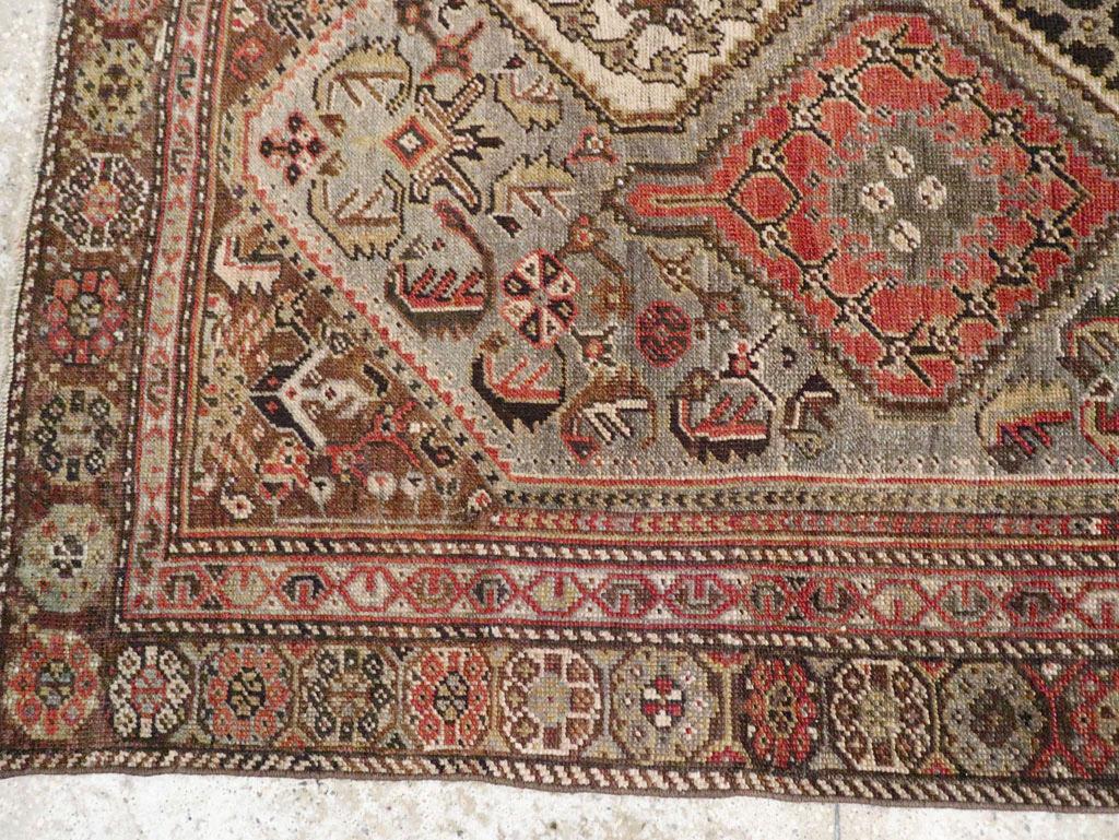 Annodato a mano Early 20th Century Persian Afshar Accent Rug in vendita