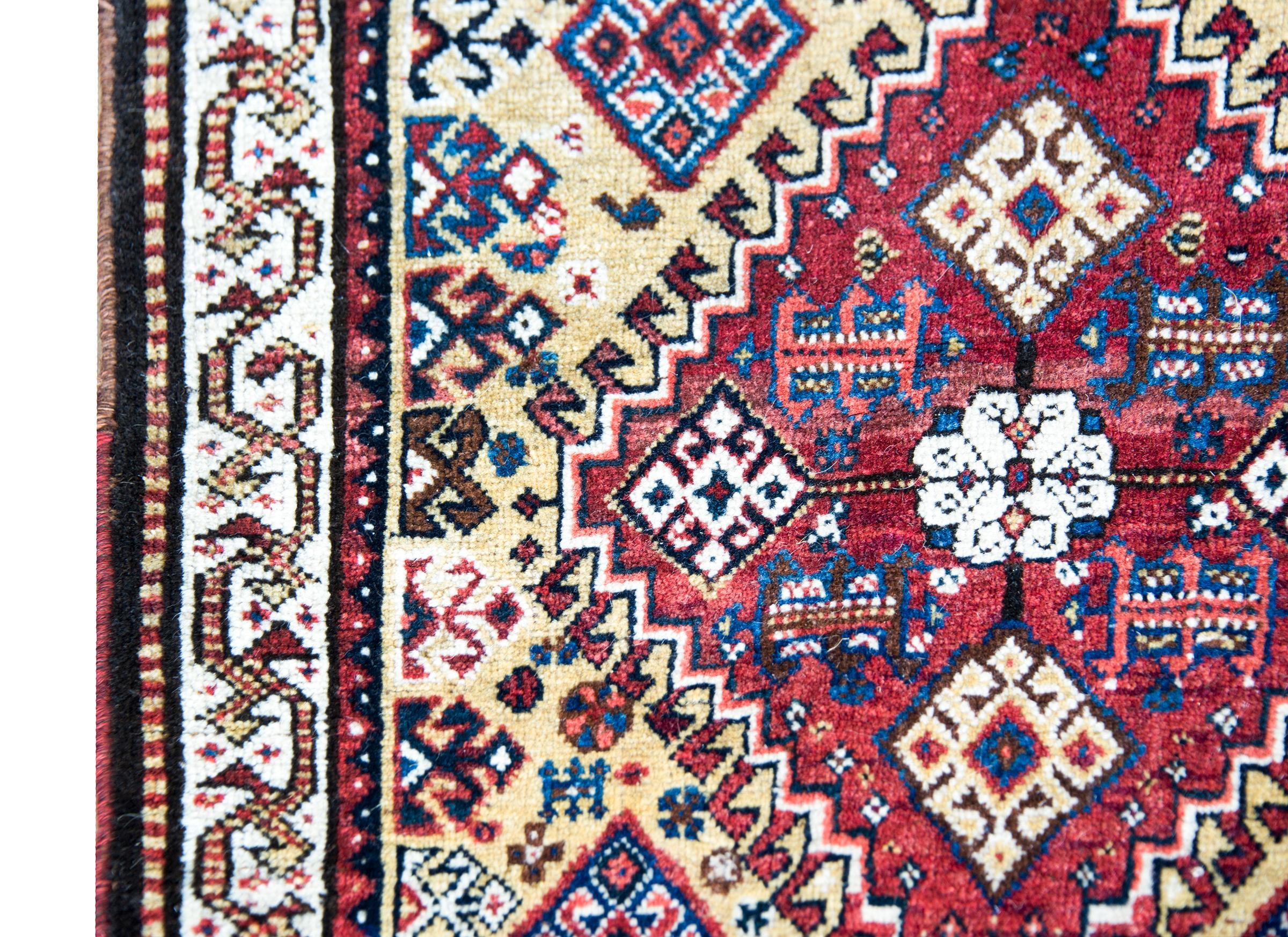 Milieu du XXe siècle Tapis persan Afshar du début du XXe siècle en vente