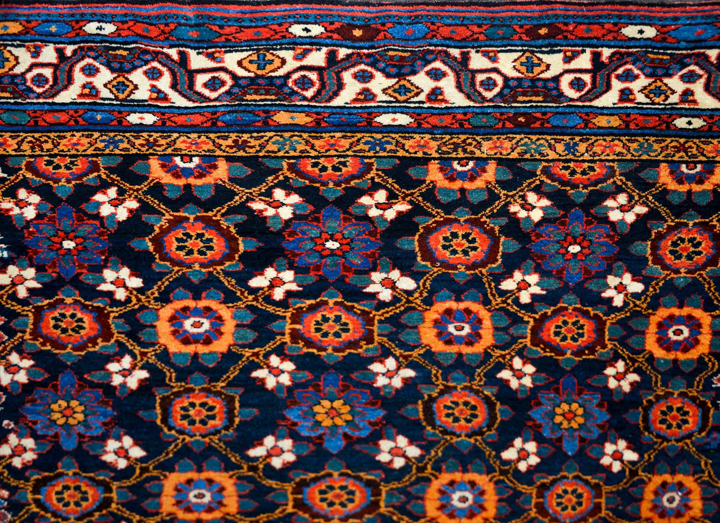Persischer Afshar-Teppich des frühen 20. Jahrhunderts im Angebot 1
