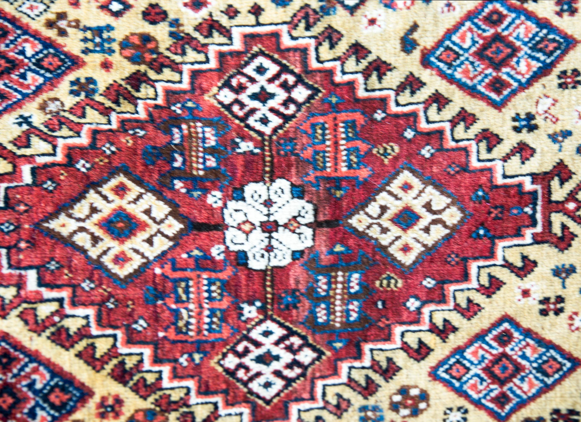 Persischer Afshar-Teppich des frühen 20. Jahrhunderts im Angebot 2