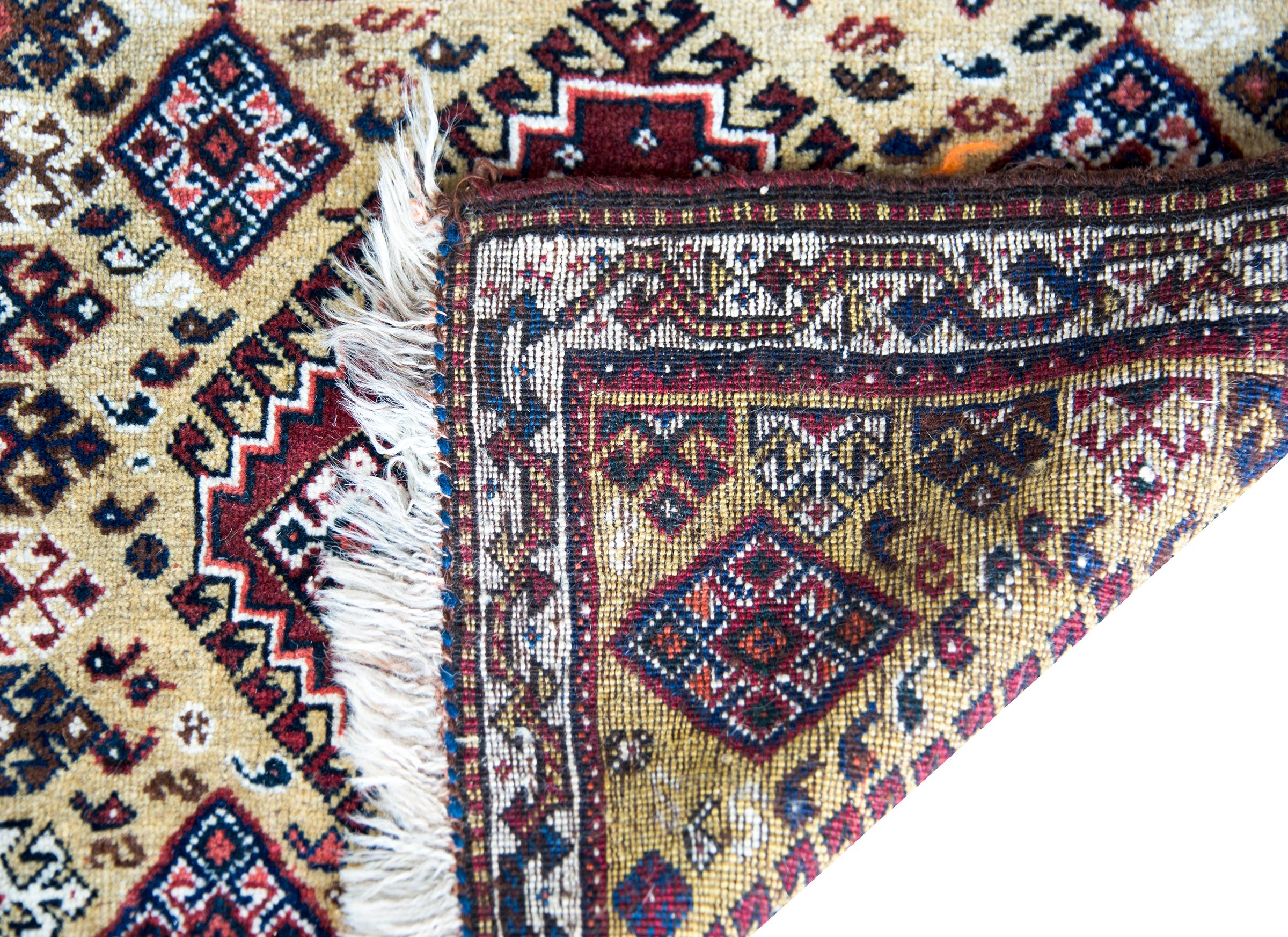 Persischer Afshar-Teppich des frühen 20. Jahrhunderts im Angebot 2