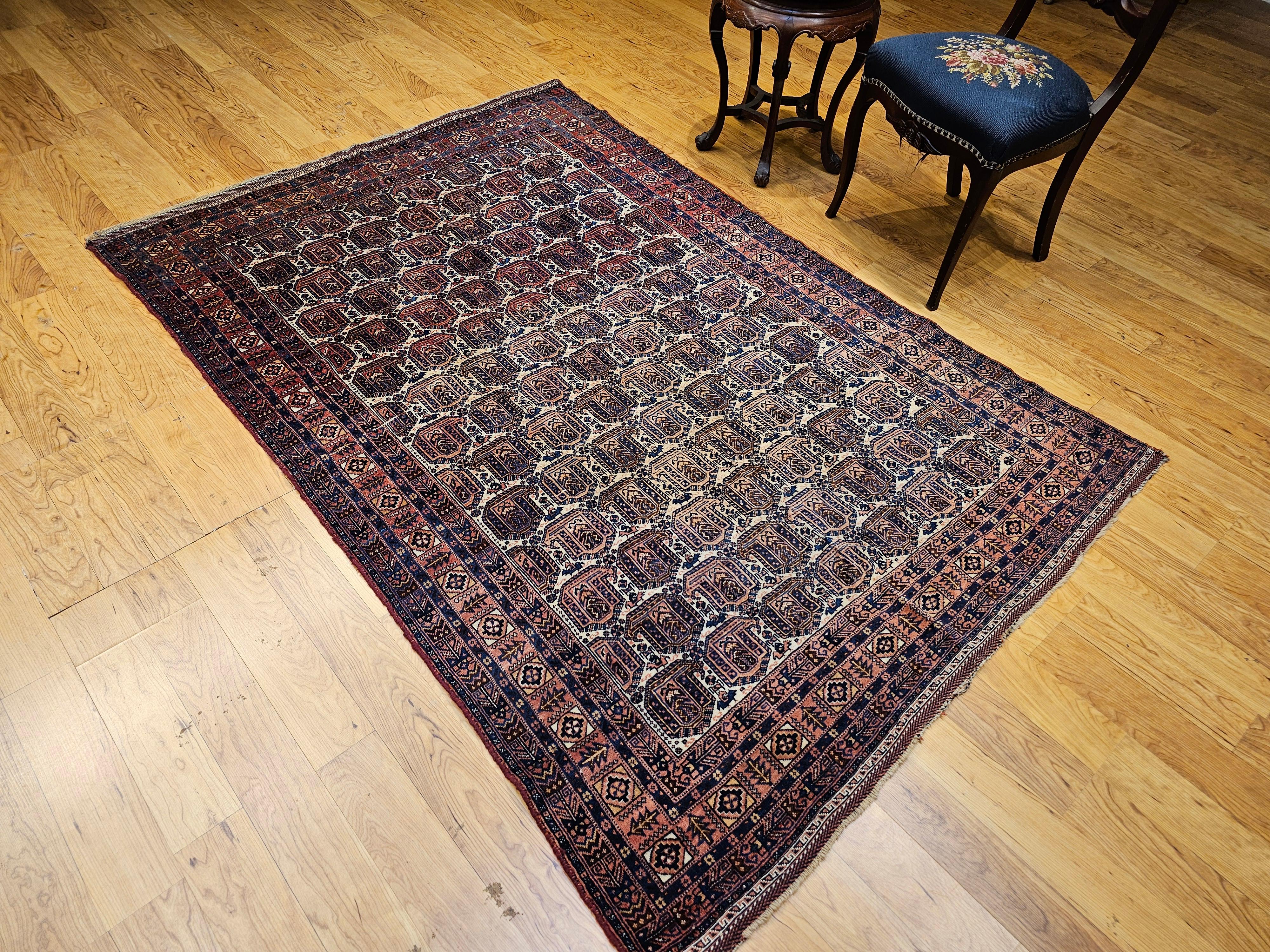 Alfombra tribal persa Afshar de principios del siglo XX con estampado de cachemira en venta 7