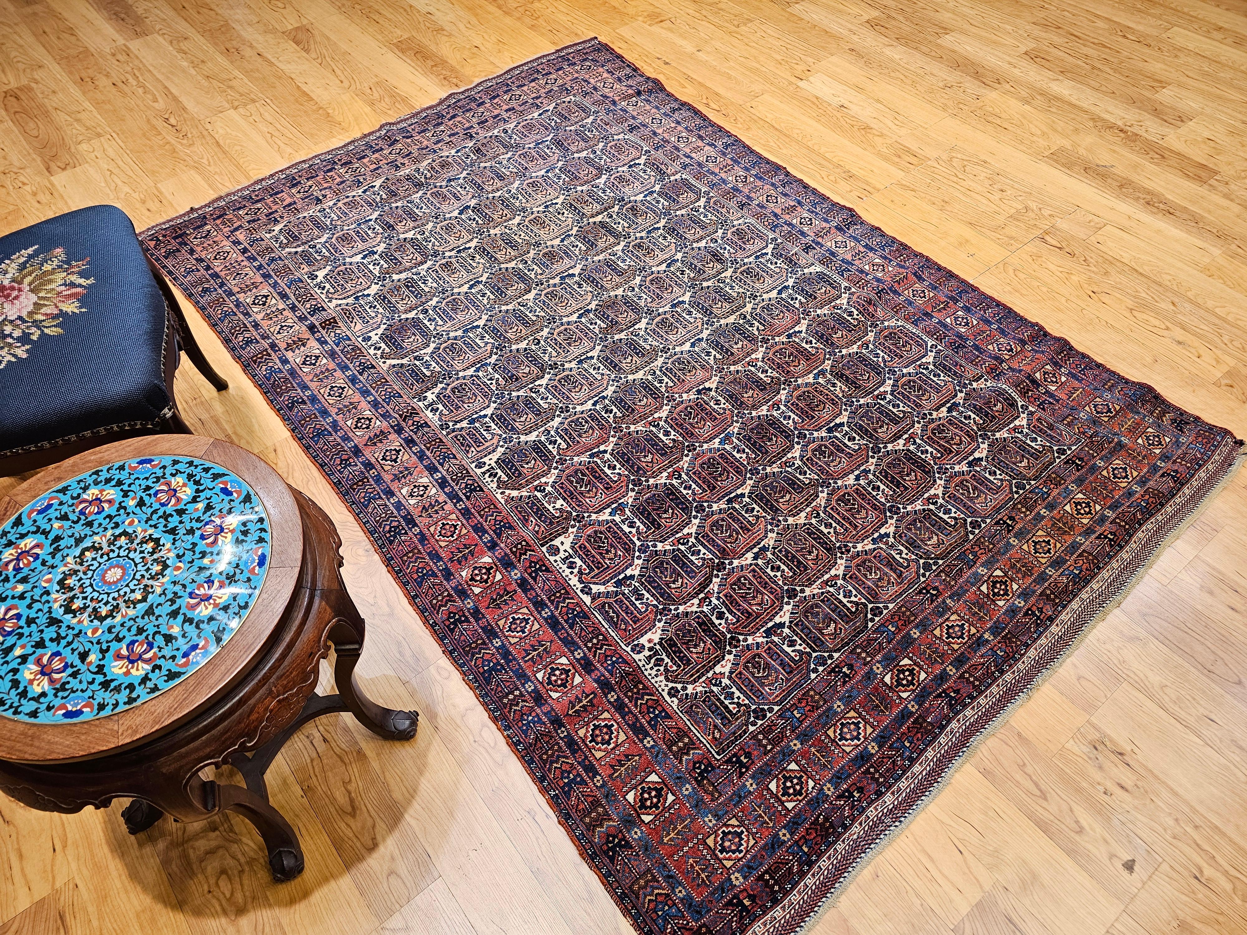 Alfombra tribal persa Afshar de principios del siglo XX con estampado de cachemira en venta 11