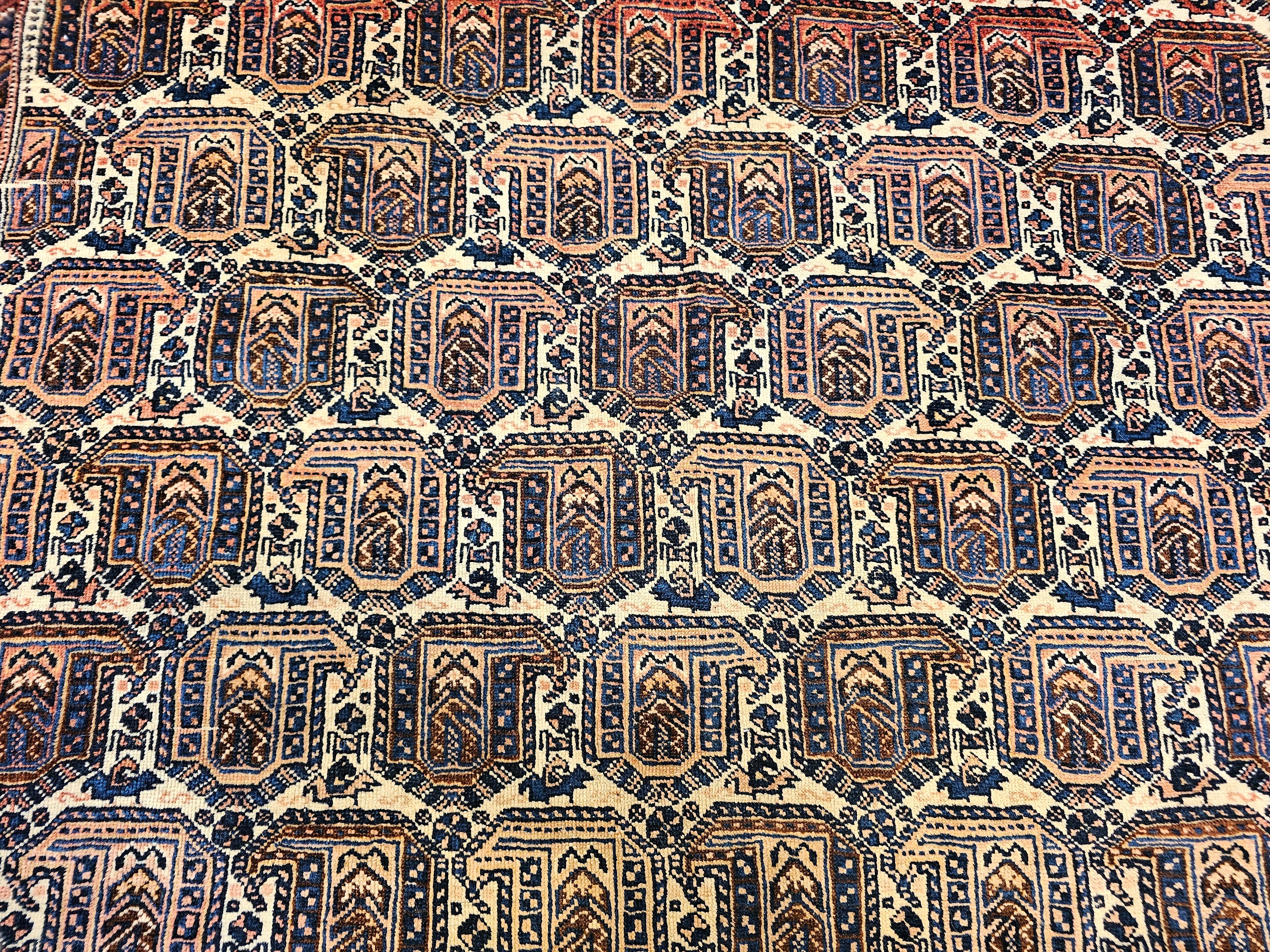 Alfombra tribal persa Afshar de principios del siglo XX con estampado de cachemira en venta 1