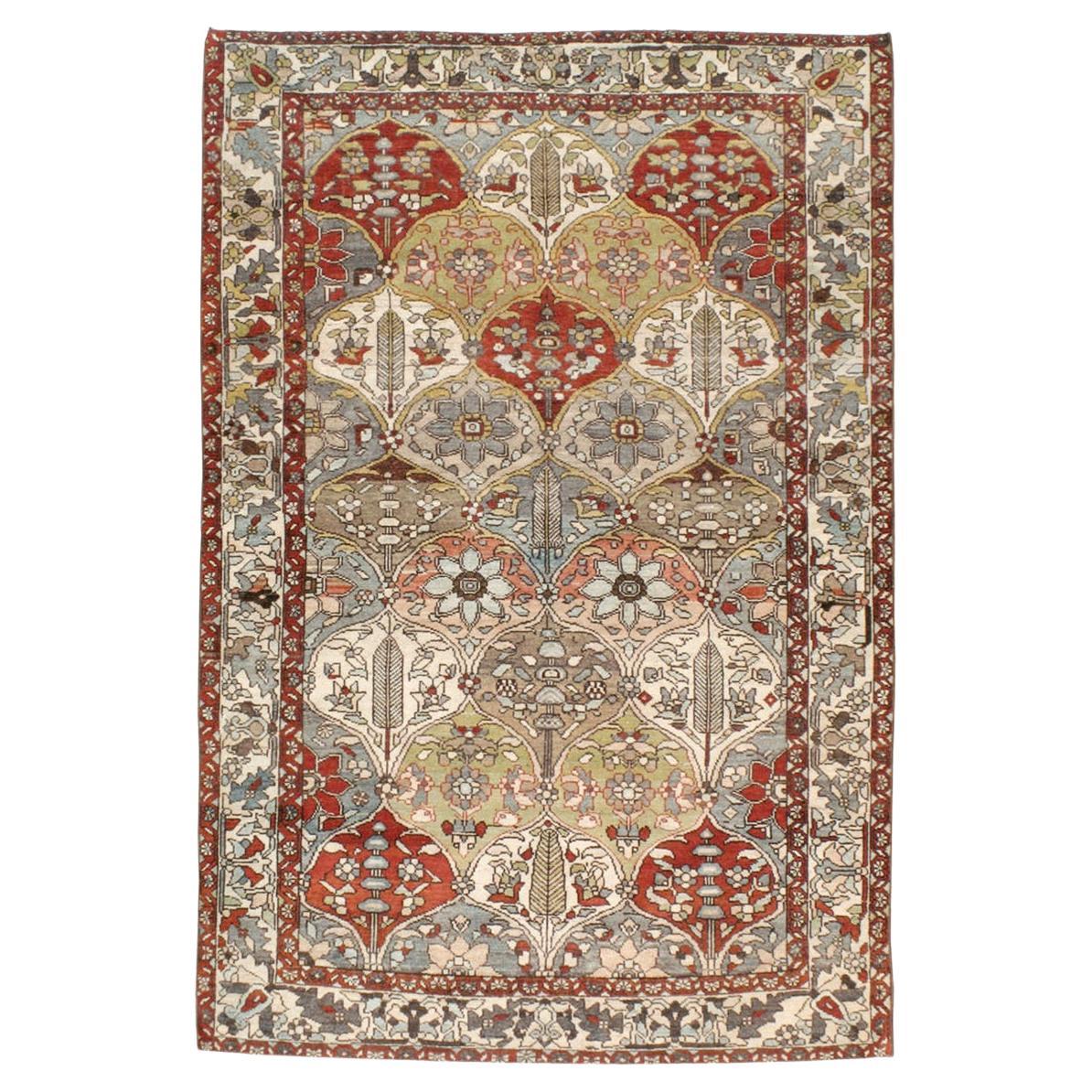 Tapis d'appoint persan Bakhtiari du début du 20e siècle en vente