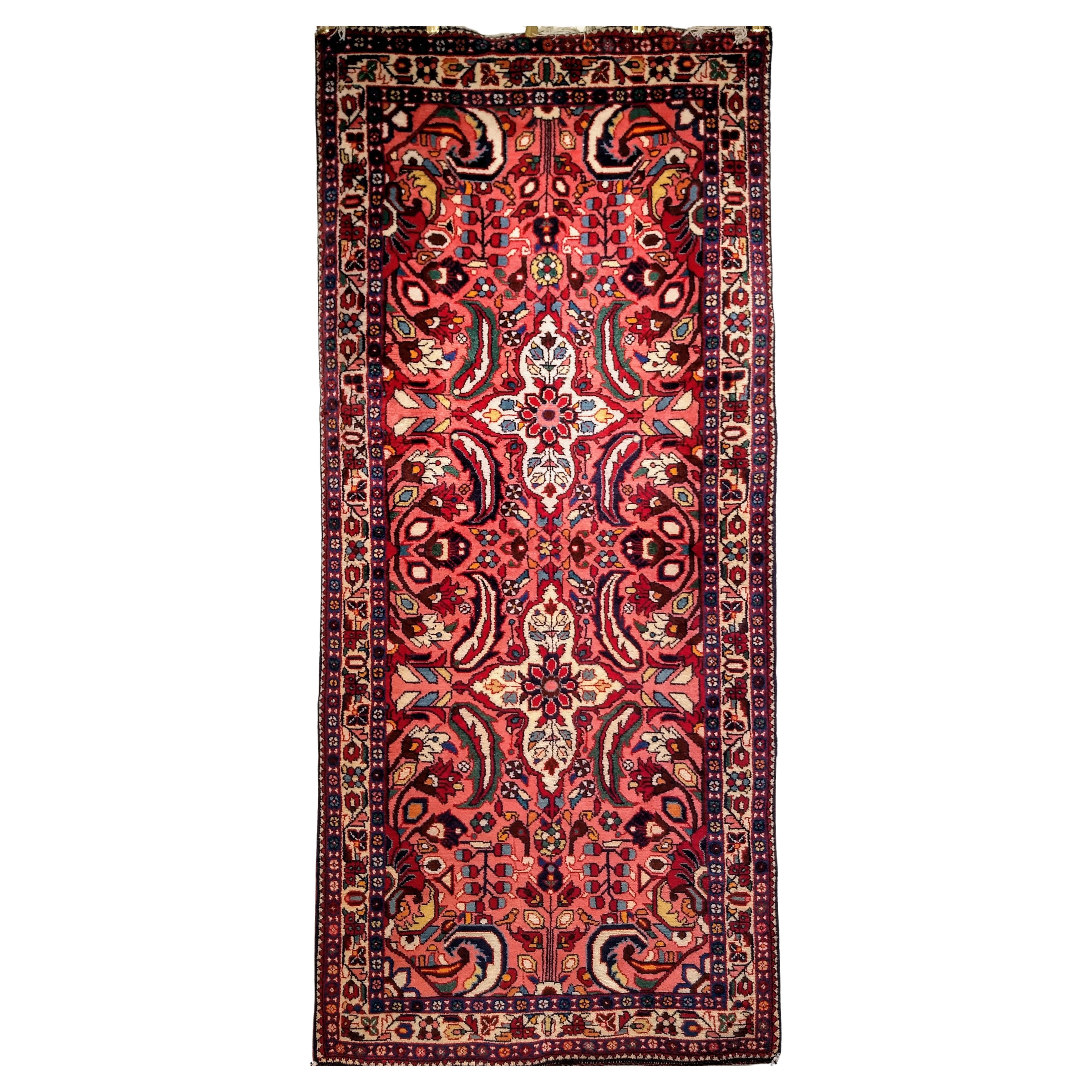 Alfombra Persa Bakhtiari de principios del siglo XX en venta