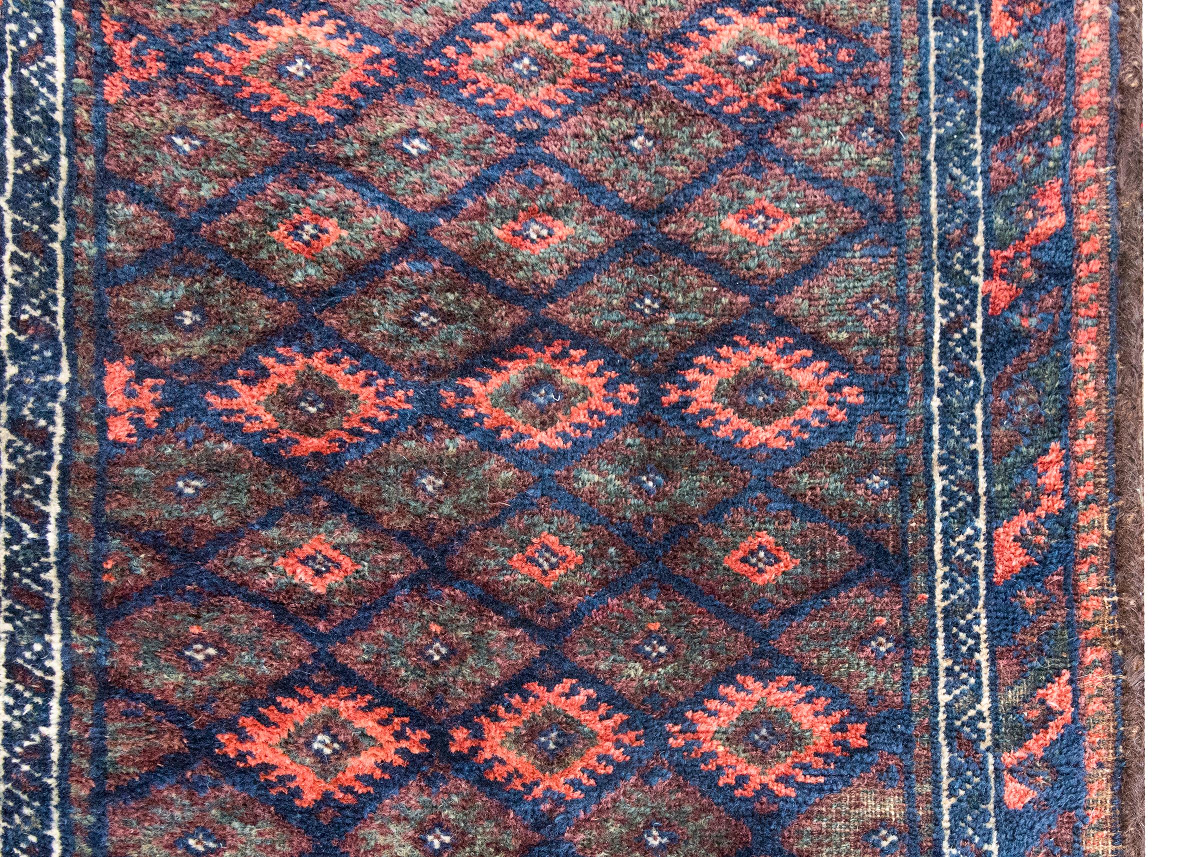 Persiano Tappeto persiano Baluch Bag Face dei primi del Novecento in vendita