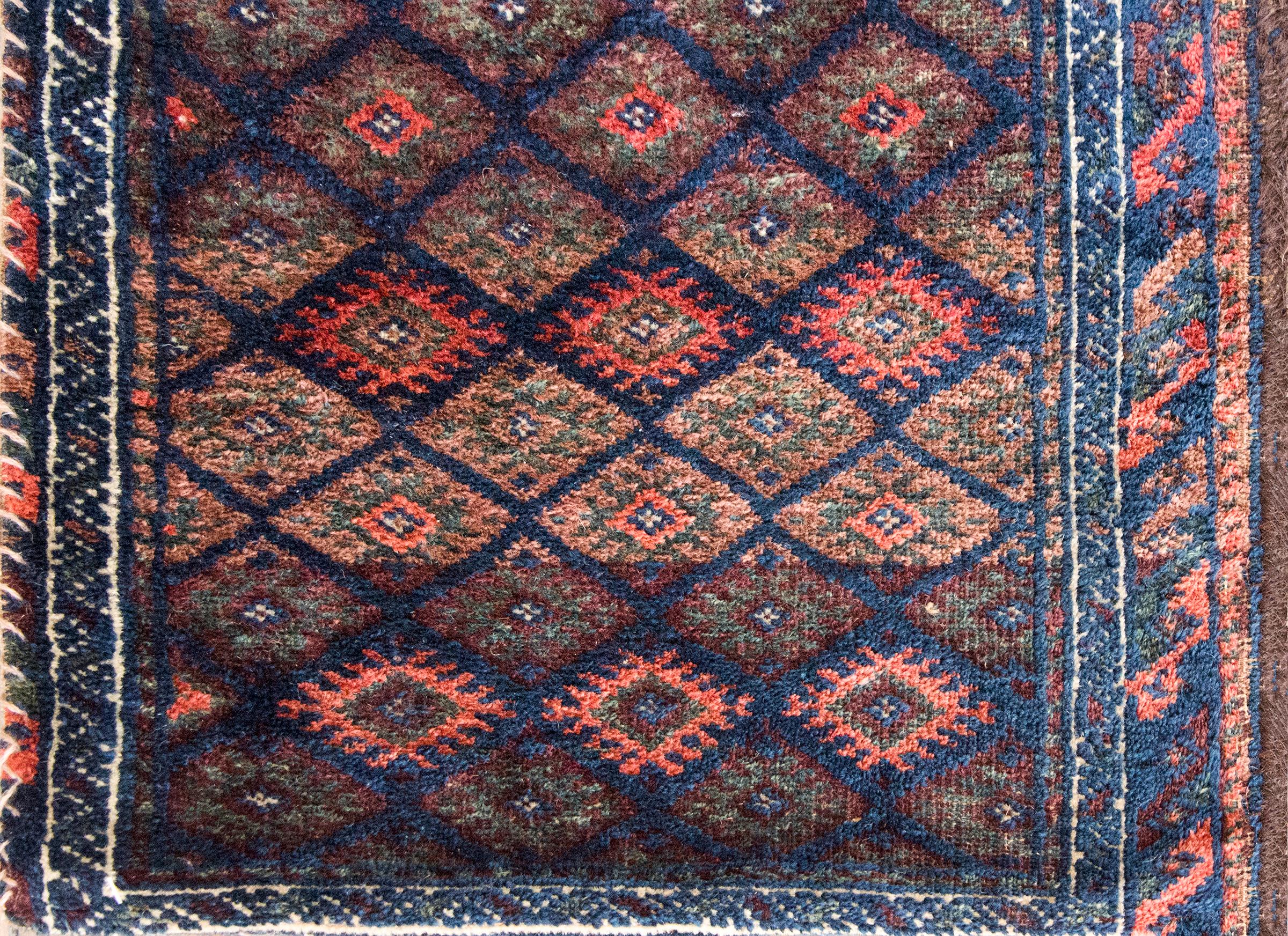 Inizio XX secolo Tappeto persiano Baluch Bag Face dei primi del Novecento in vendita