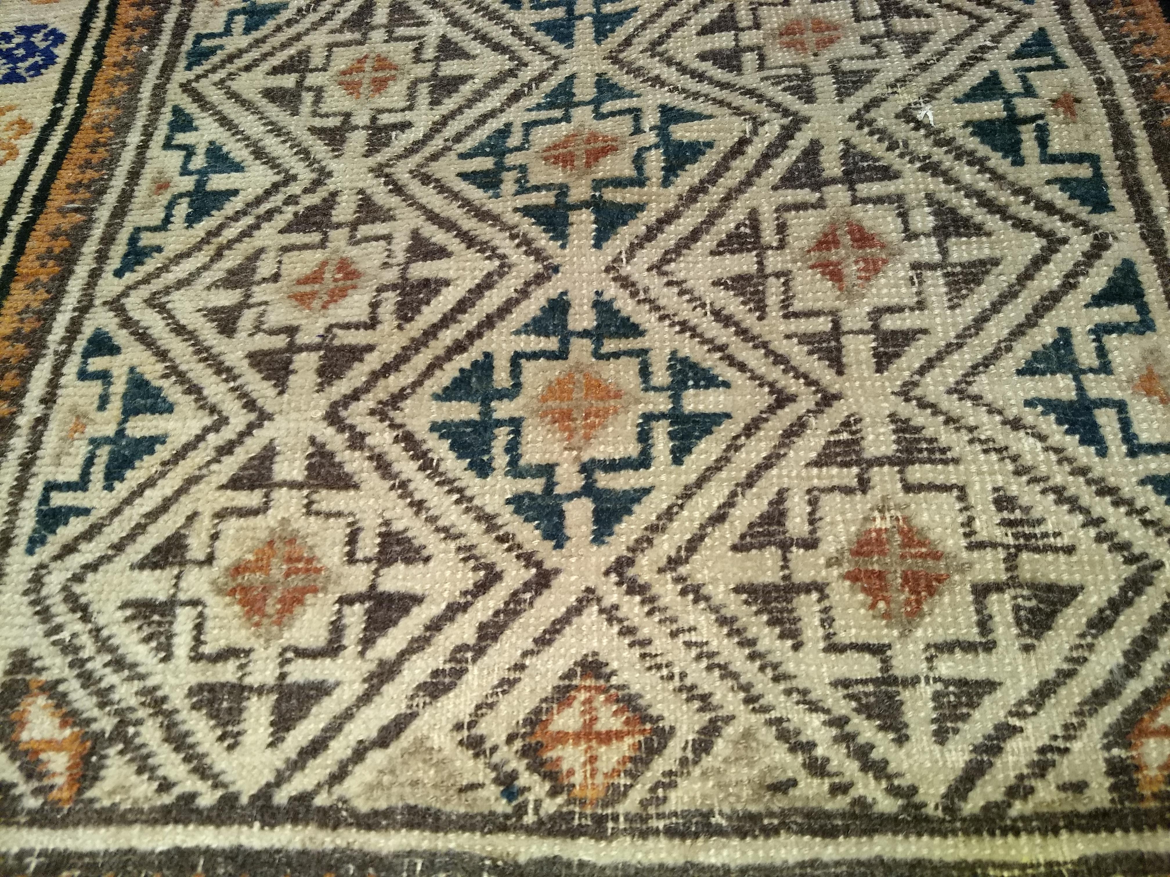 Early 20th Century Persian Baluch Prayer Area Rug in Ivory, Blue, Brown In Good Condition For Sale In Barrington, IL