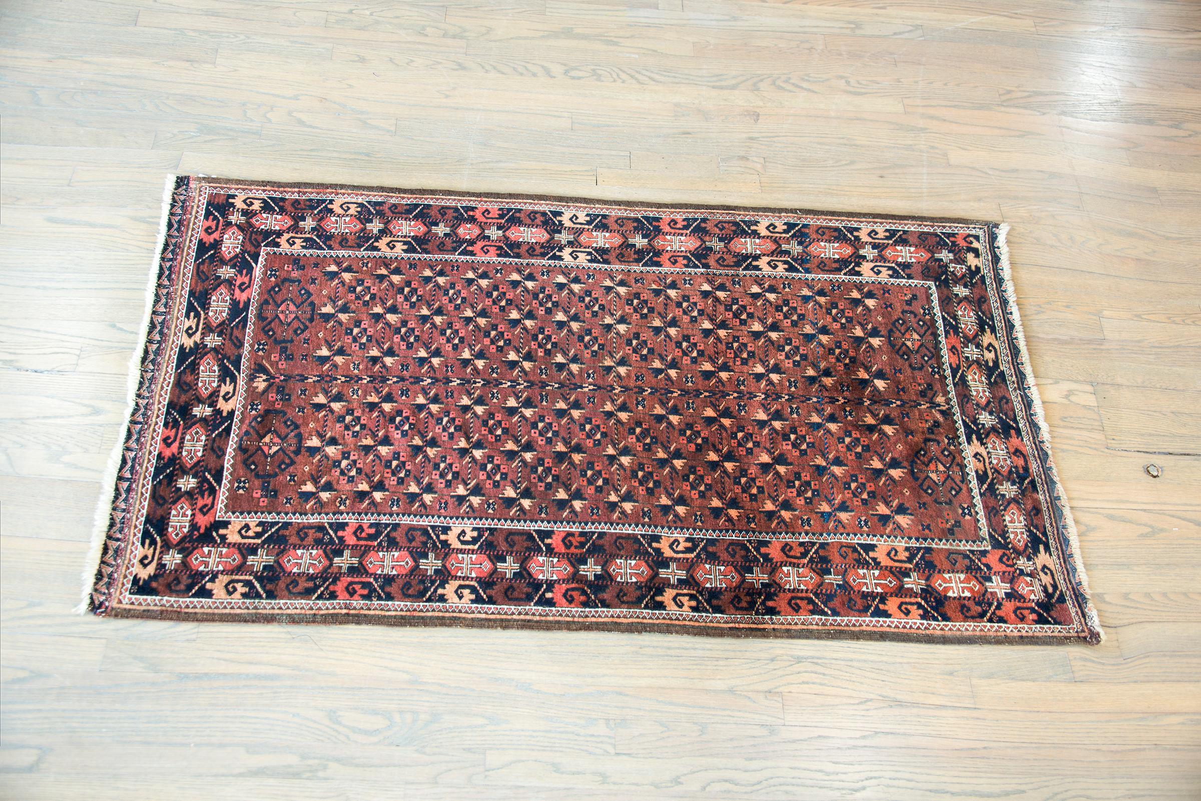 Early 20th Century Persian Baluch Rug For Sale 7