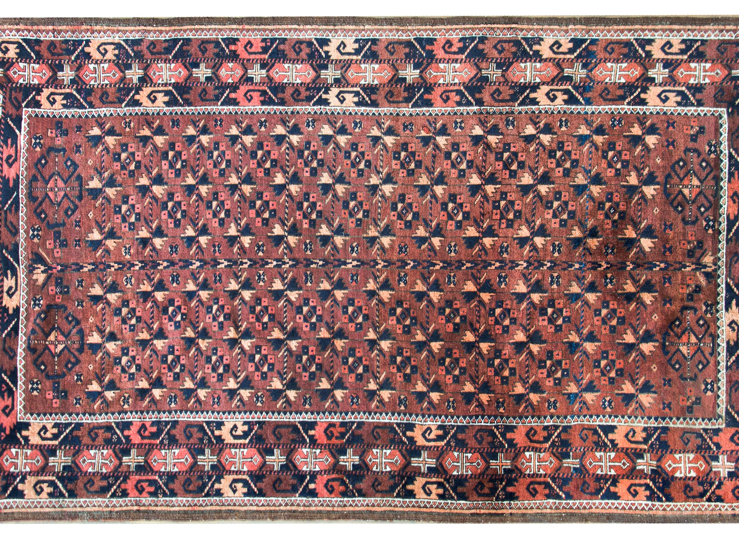 Persischer Baluch-Teppich des frühen 20. Jahrhunderts (Stammeskunst) im Angebot