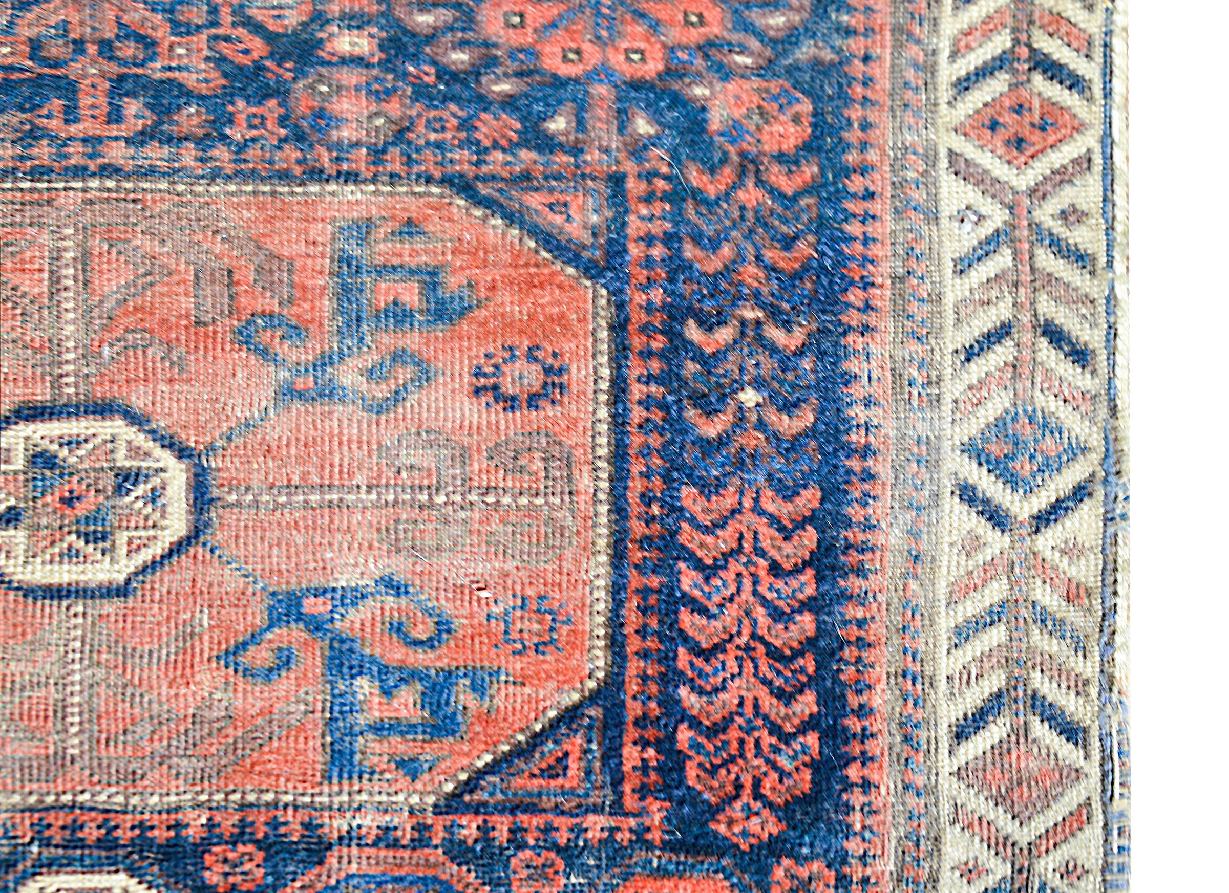 Early 20th Century Persian Baluch Rug In Good Condition For Sale In Chicago, IL