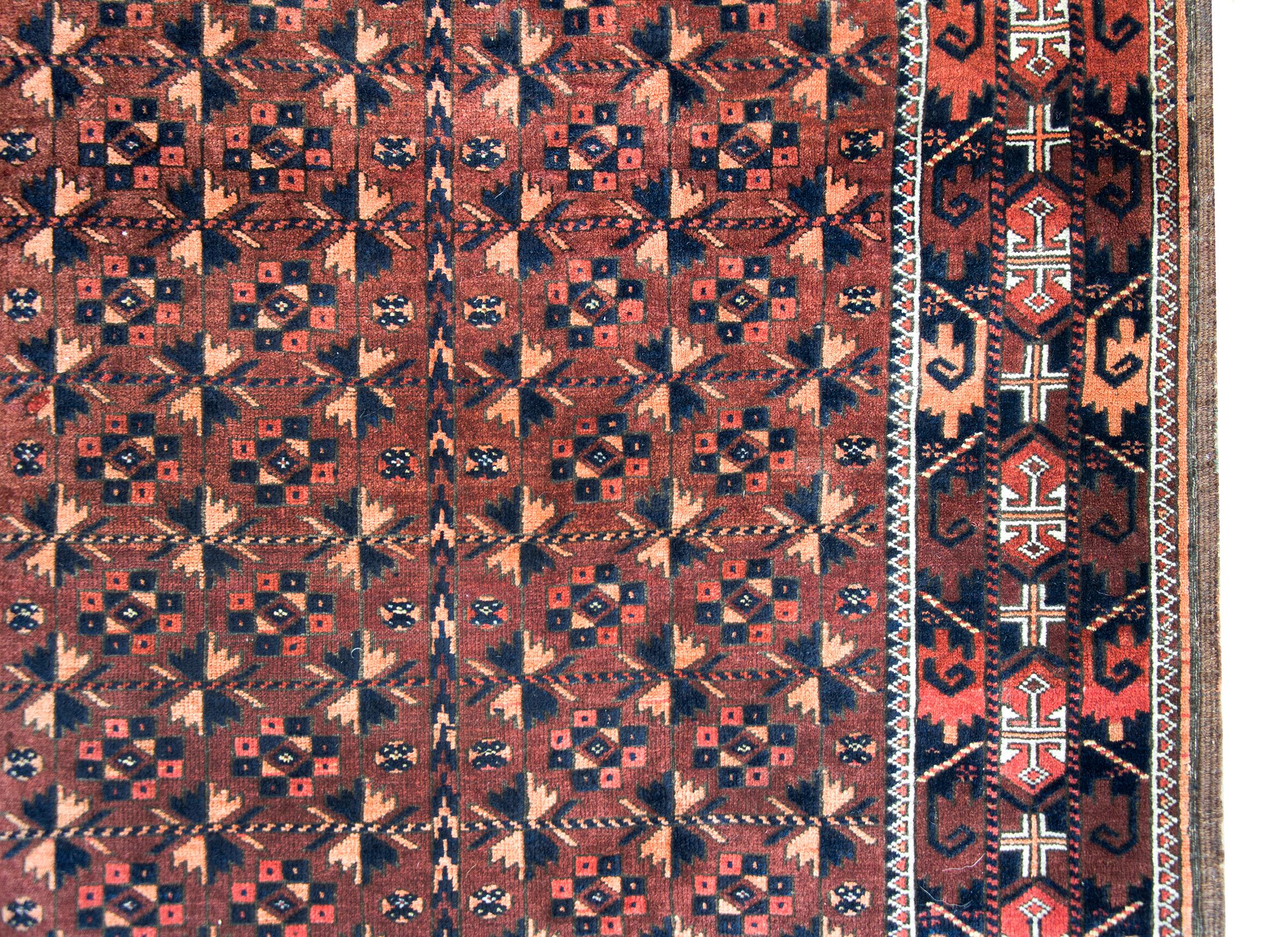 Persischer Baluch-Teppich des frühen 20. Jahrhunderts im Zustand „Gut“ im Angebot in Chicago, IL