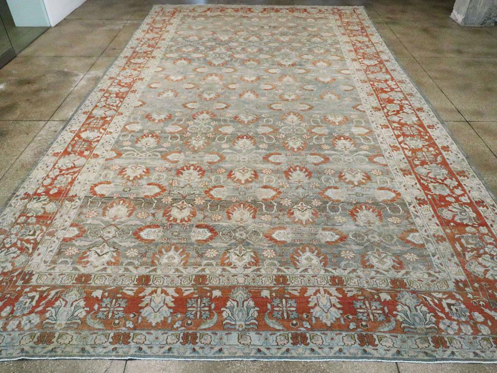 Early 20th Century Persian Bibikabad Large Oversize Carpet in Rust Red and Slate In Excellent Condition For Sale In New York, NY