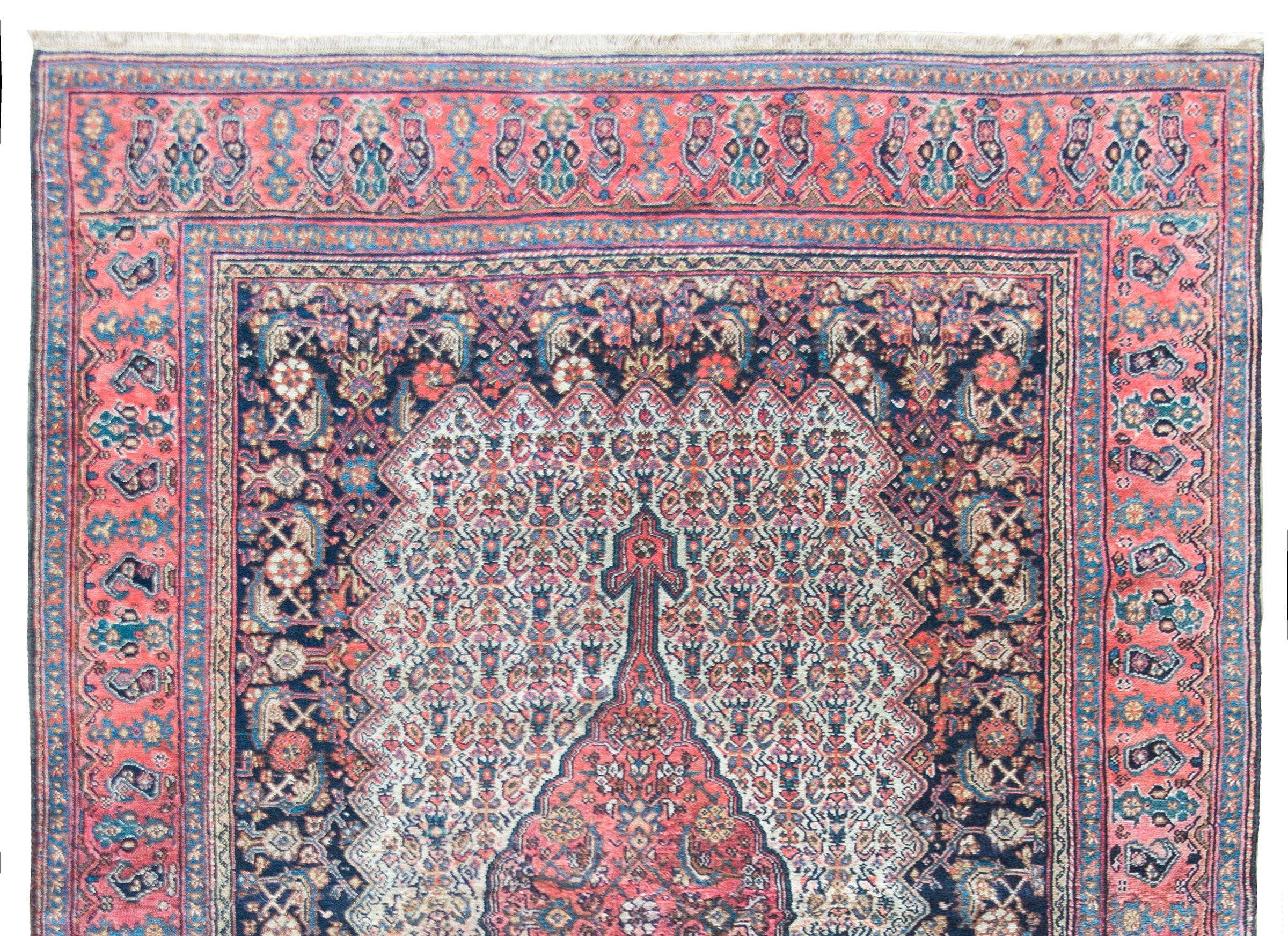 Early 20th Century Persian Bibikibad Rug For Sale 1