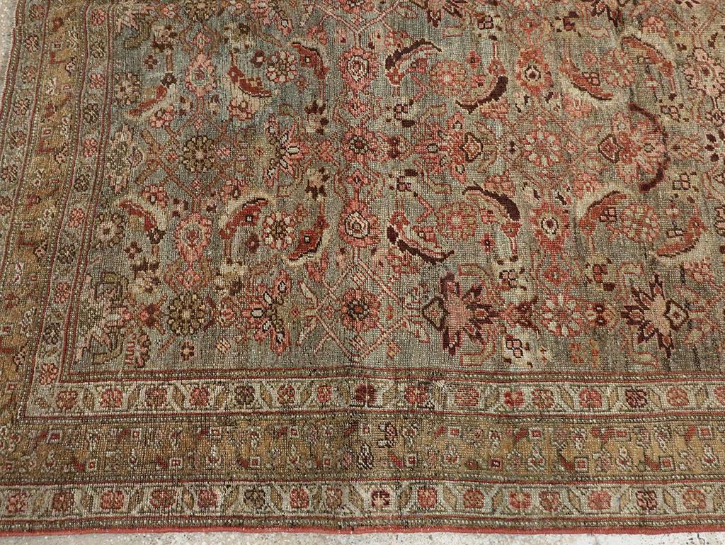 Early 20th Century Persian Bidjar Accent Carpet In Excellent Condition For Sale In New York, NY