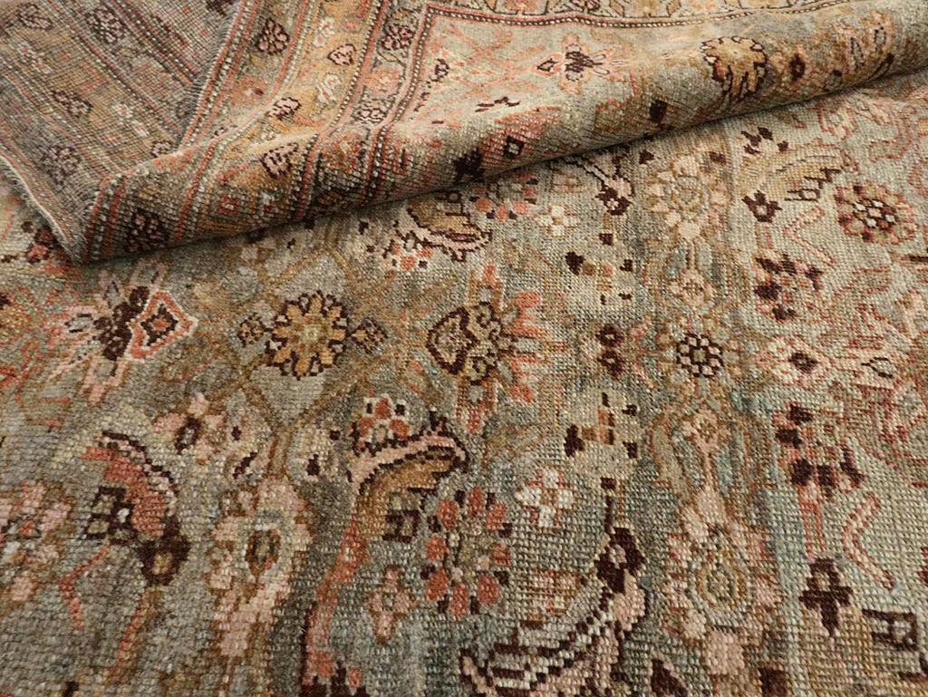 Early 20th Century Persian Bidjar Accent Carpet For Sale 1