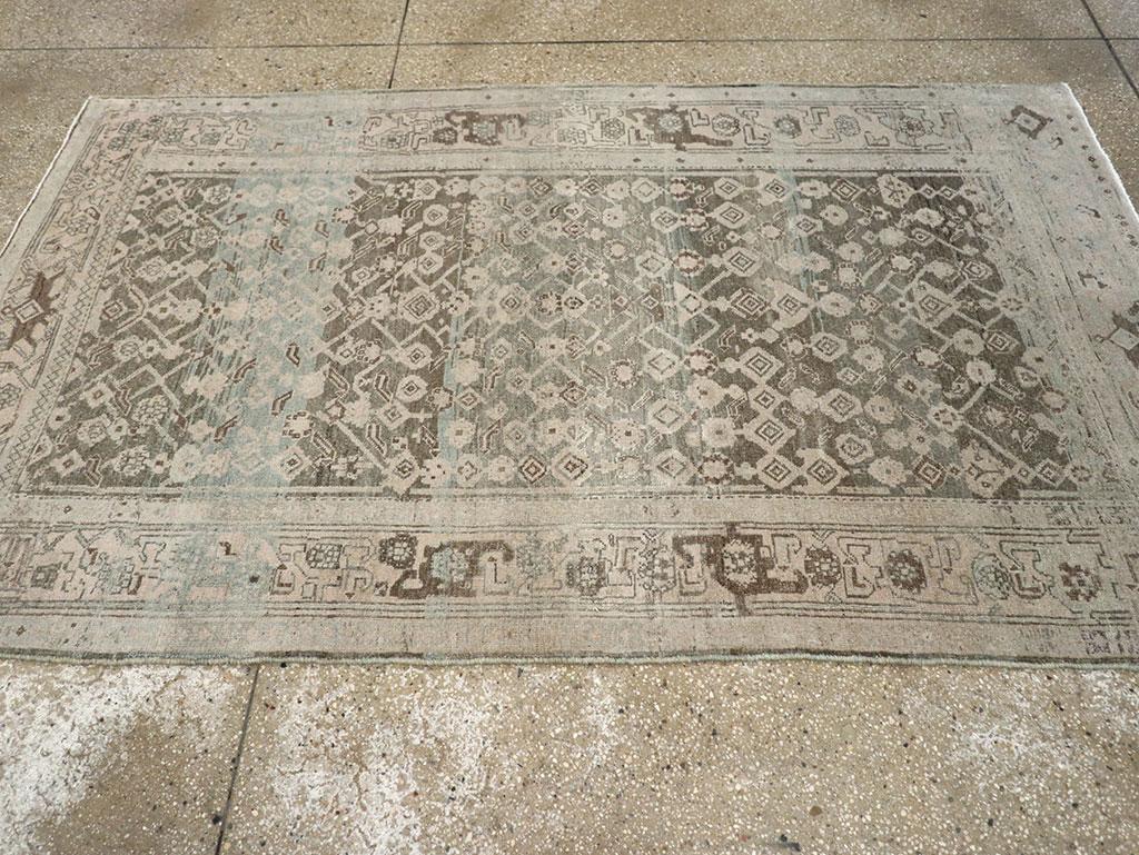 Alfombra persa de acento bidjar de principios del siglo XX Persa en venta