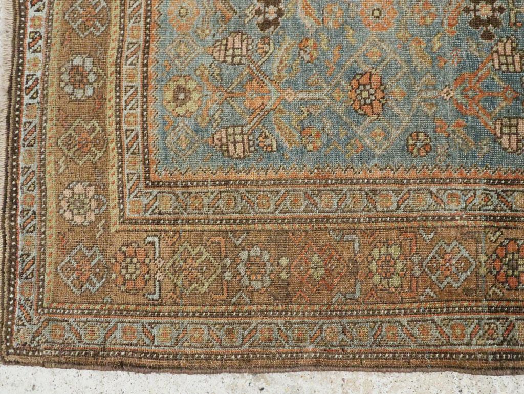 Noué à la main Tapis d'appoint persan Bidjar du début du 20e siècle en vente