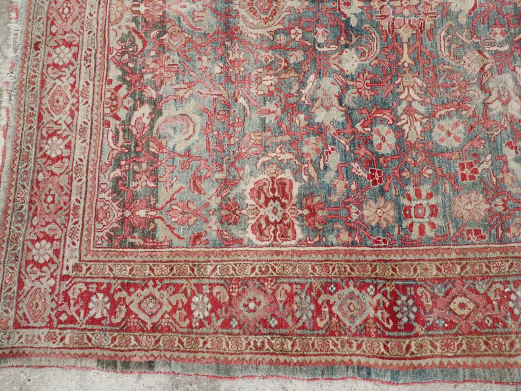 Early 20th Century Persian Bidjar Accent Rug In Excellent Condition For Sale In New York, NY