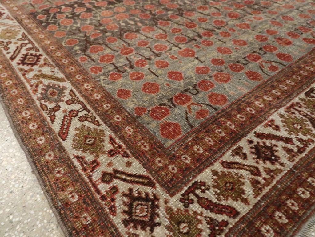 Persischer Bidjar-Akzentteppich aus dem frühen 20. (20. Jahrhundert) im Angebot