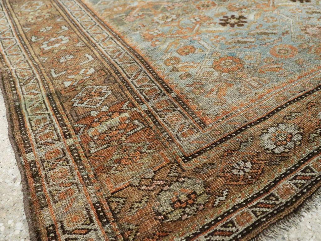 Tapis d'appoint persan Bidjar du début du 20e siècle Excellent état - En vente à New York, NY