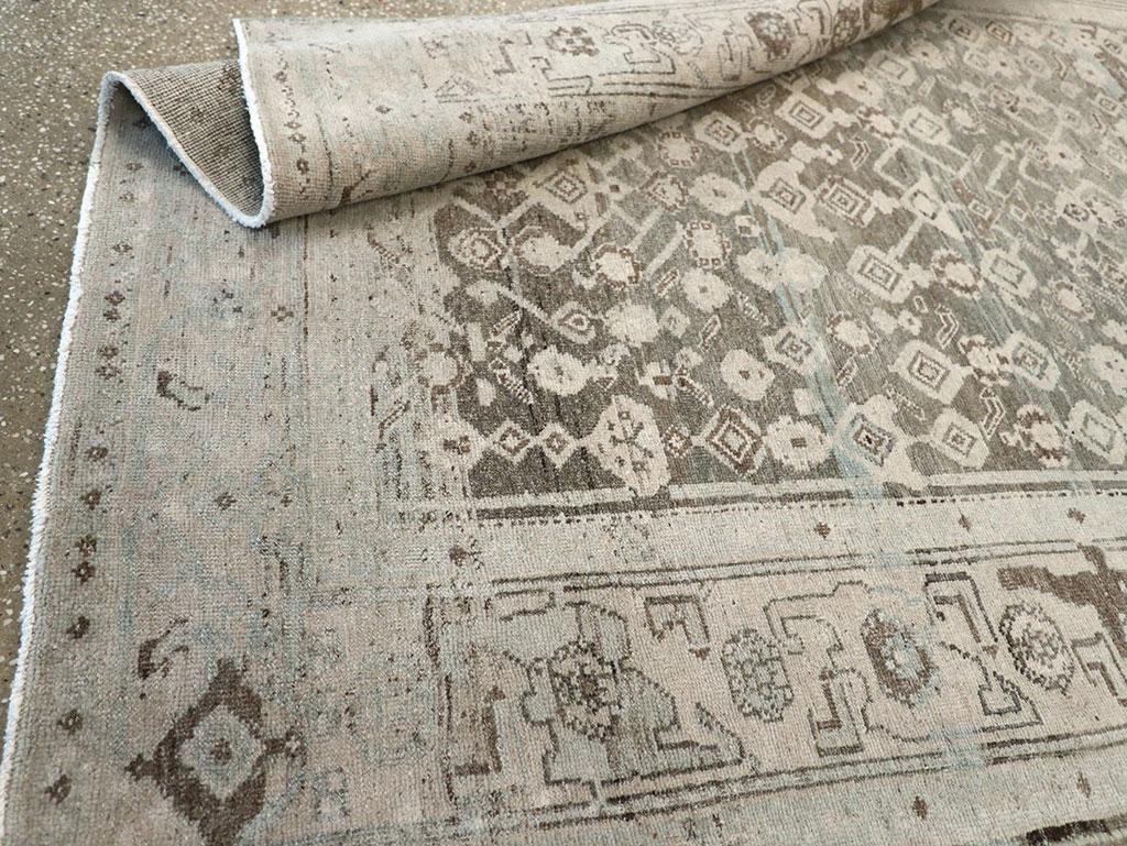 Alfombra persa de acento bidjar de principios del siglo XX en venta 1