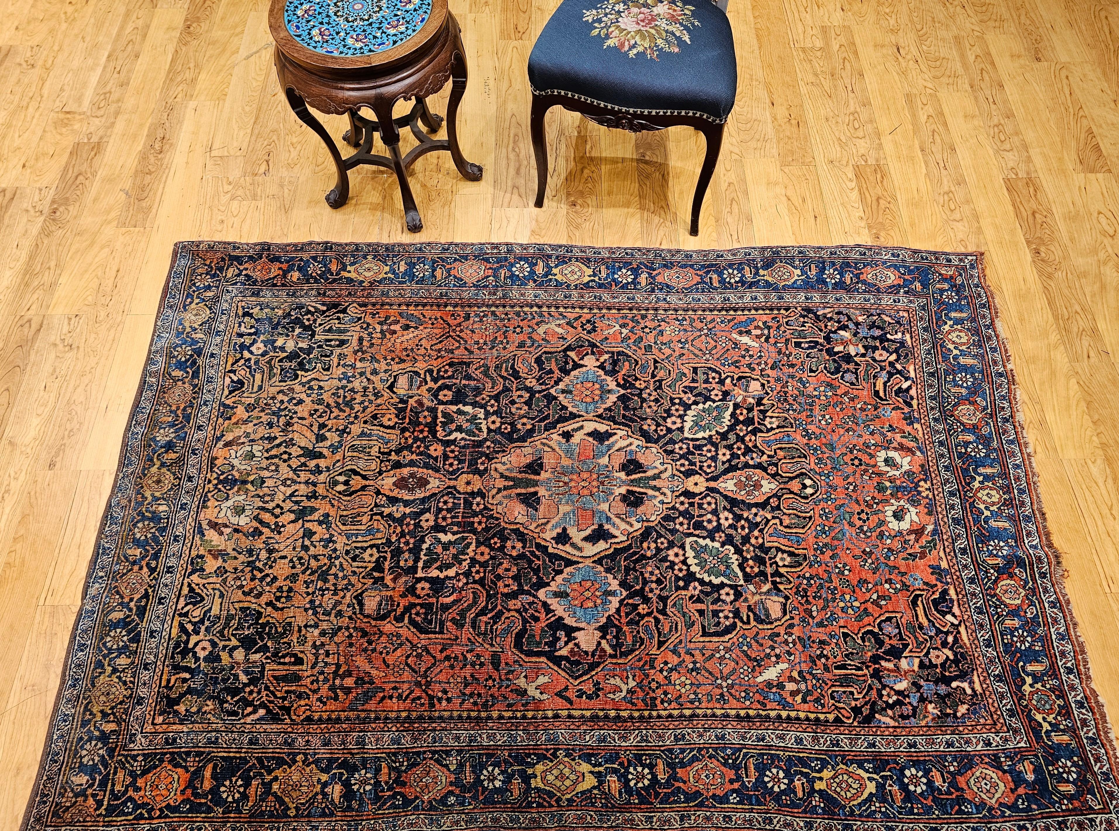 Early 20th Century Persian Bidjar in Red, French Blue, Ivory, Yellow, Navy For Sale 10