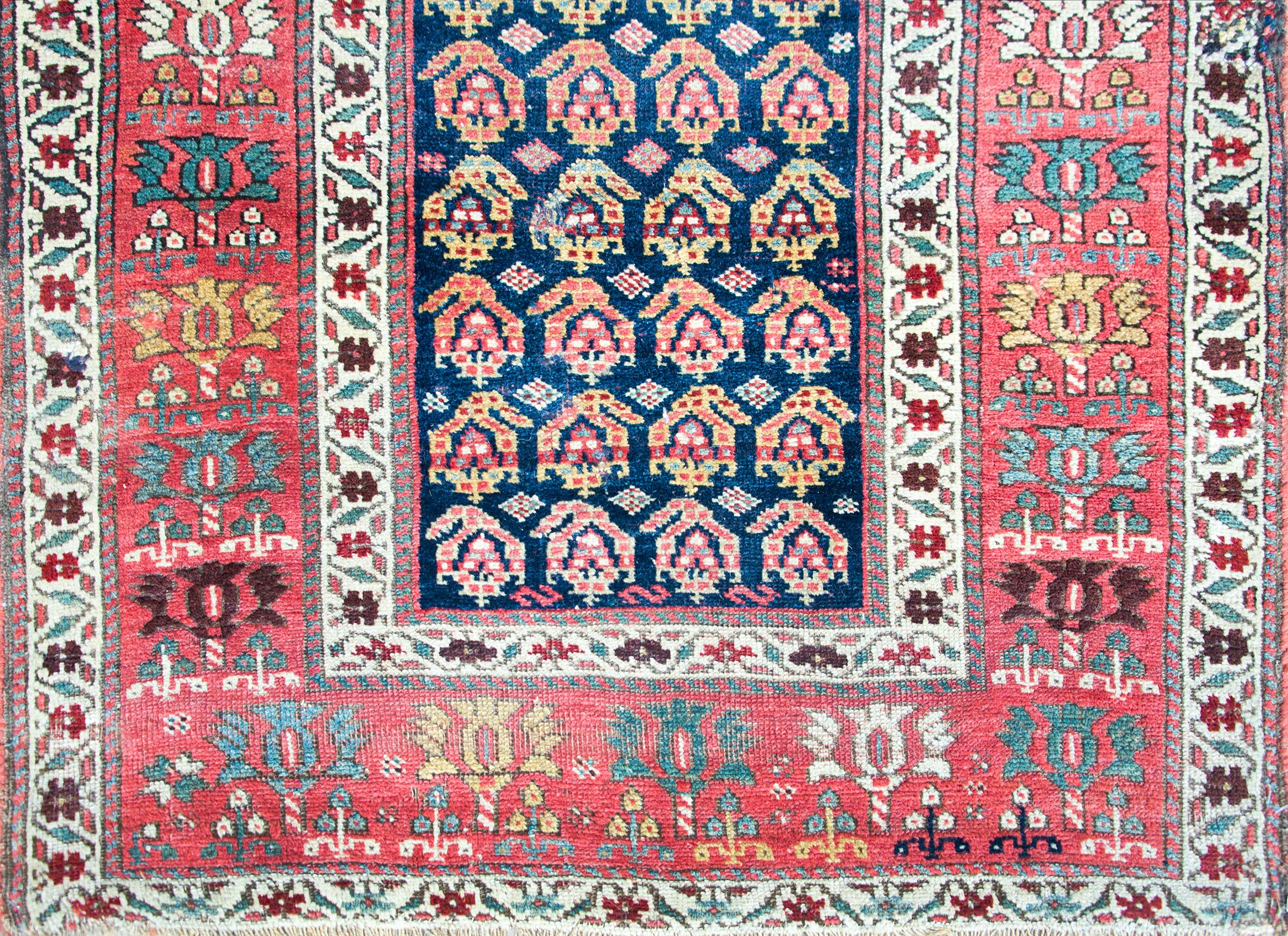 Early 20th Century Persian Bidjar Rug For Sale 2