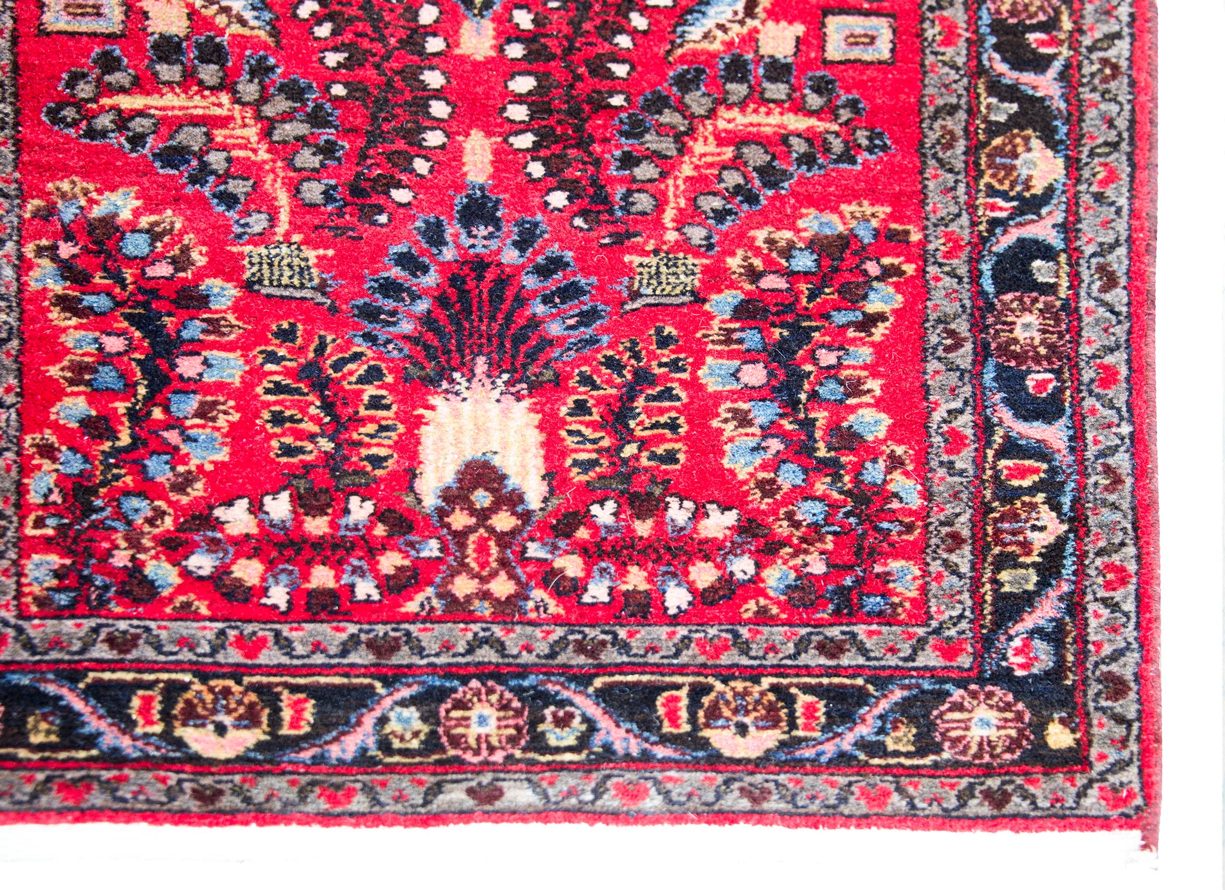 Early 20th Century Persian Dargazin Rug For Sale 4