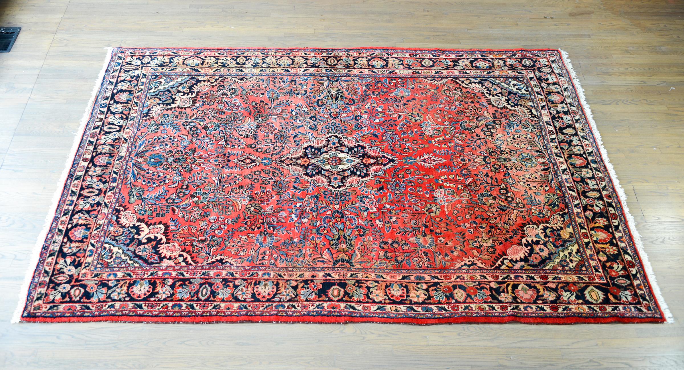 Early 20th Century Persian Dargazin Rug For Sale 5