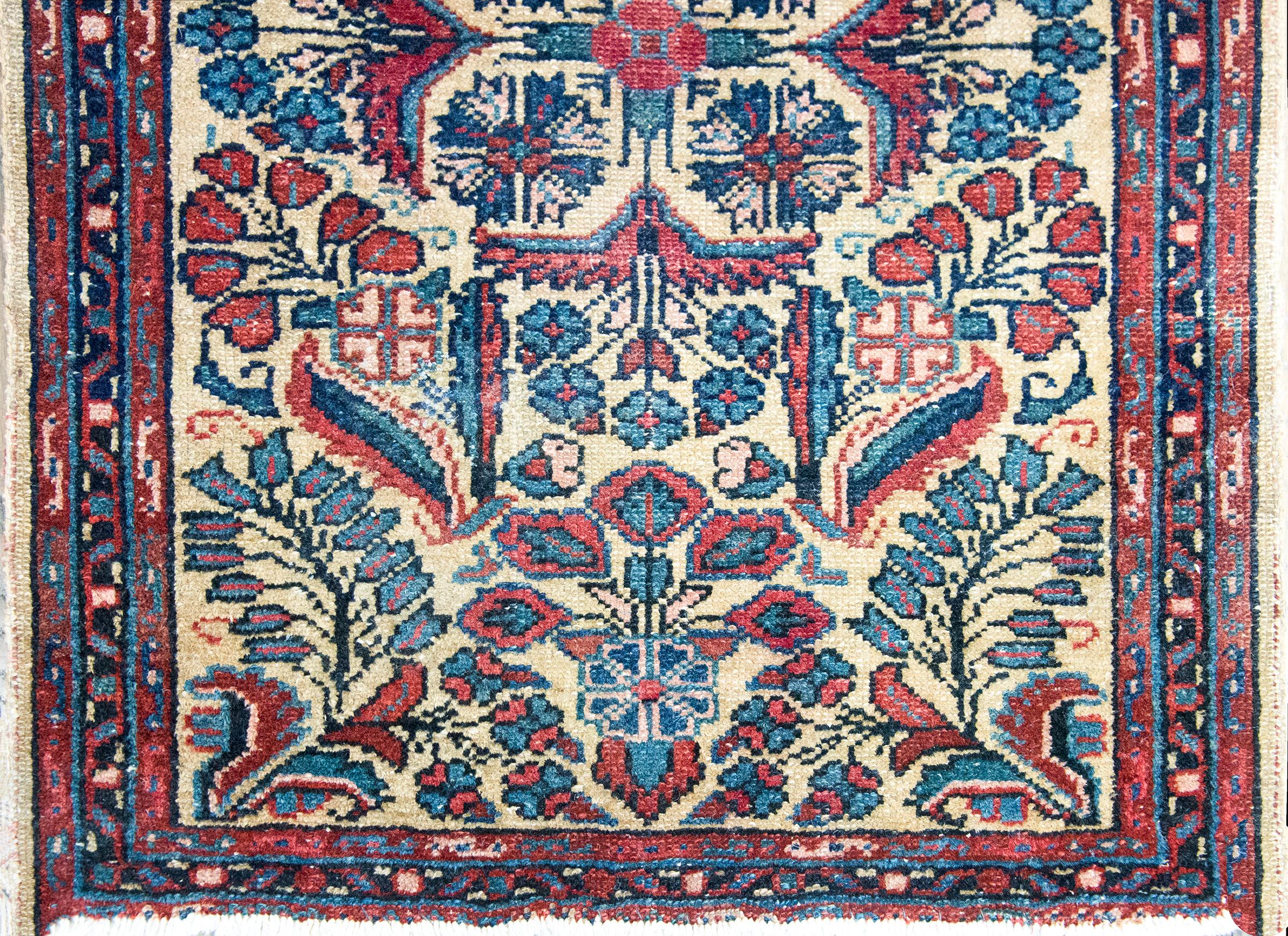 Alfombra Persa Dargazine de principios del siglo XX en venta 2